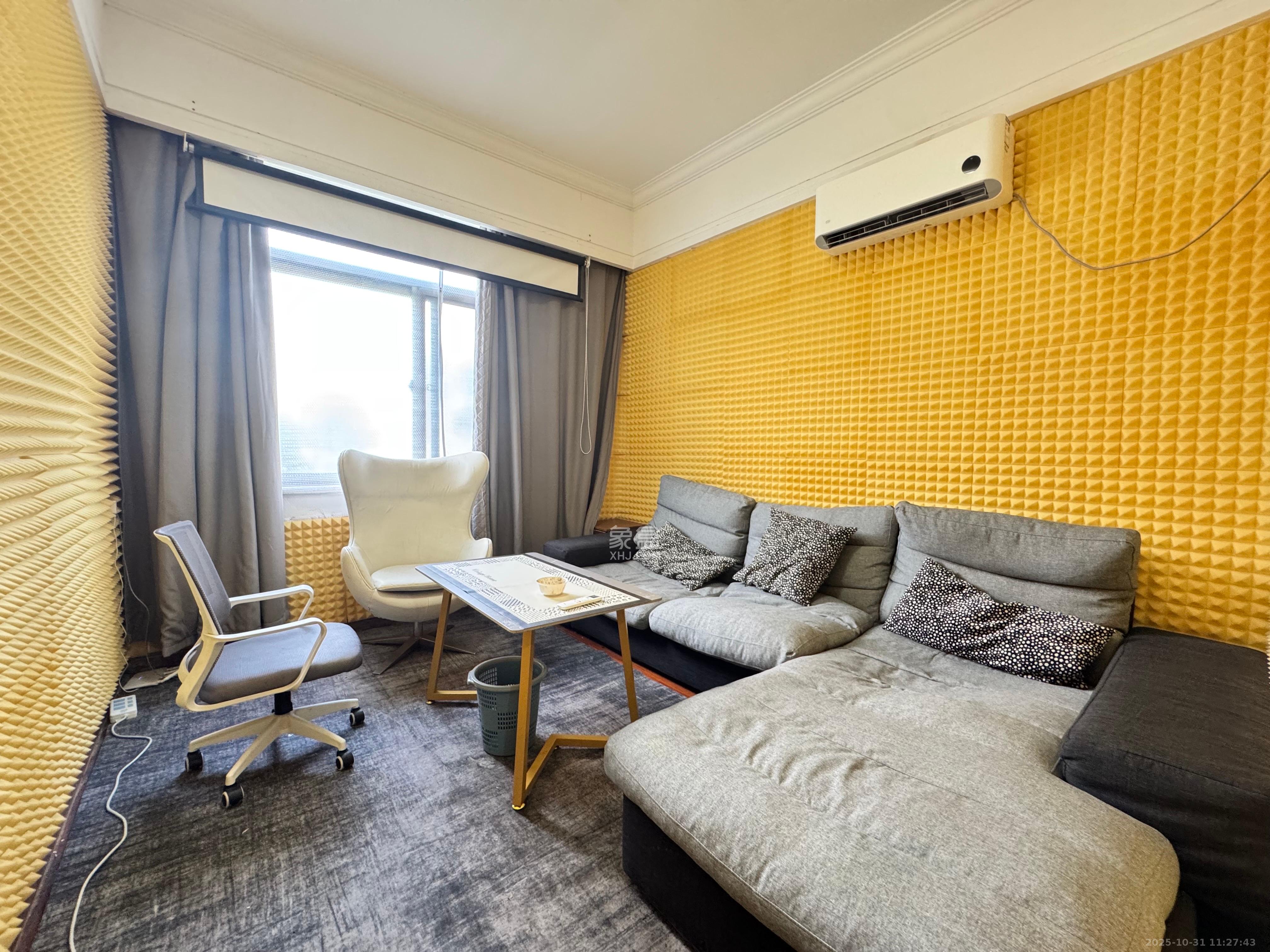 碧桂园威尼斯城 6室2厅1卫 10800.0元/月 碧桂园威尼斯城 6室2厅1卫 10800.0元/月室内图