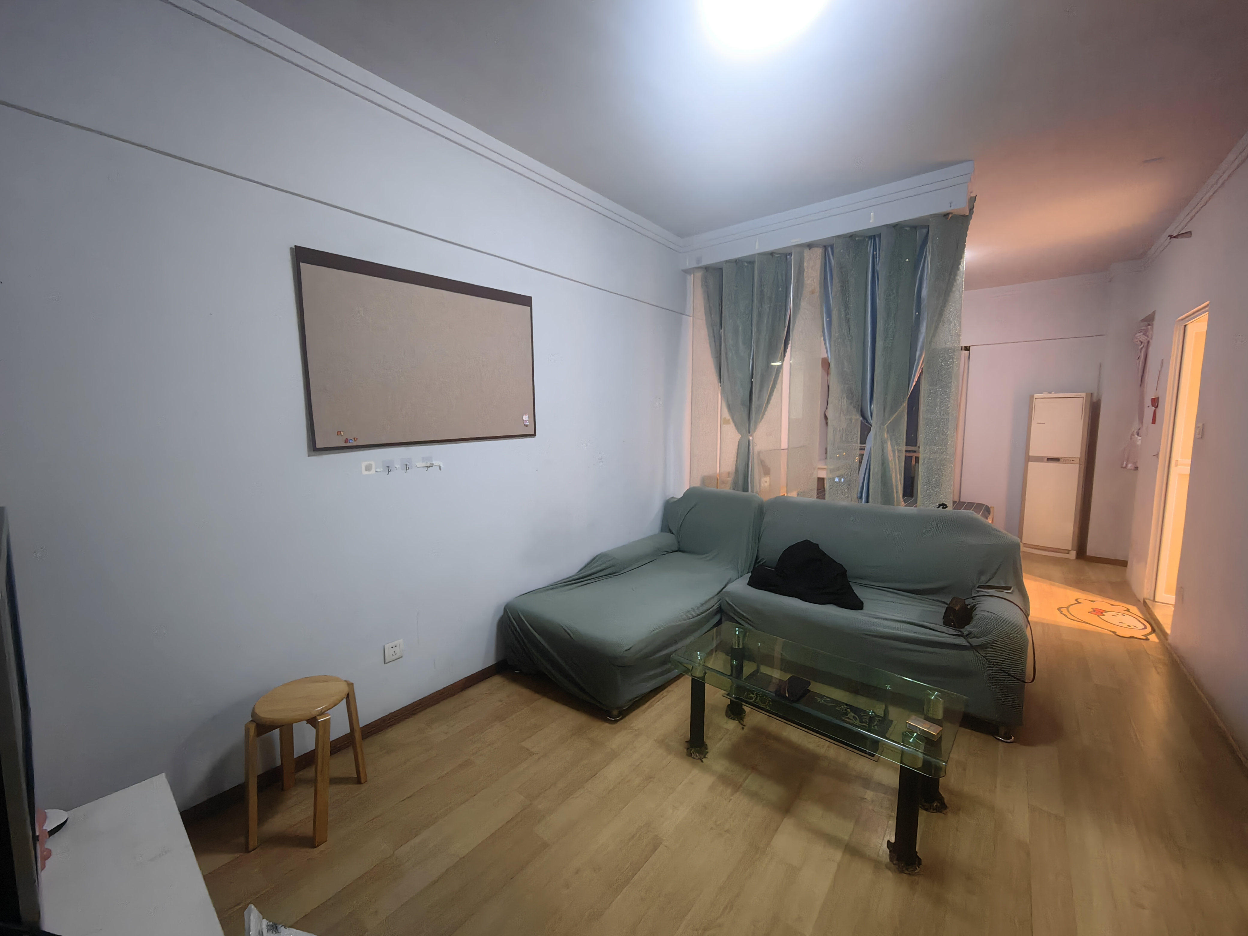 中远公馆  1室1厅1卫    1600.0元/月 中远公馆  1室1厅1卫    1600.0元/月户型图