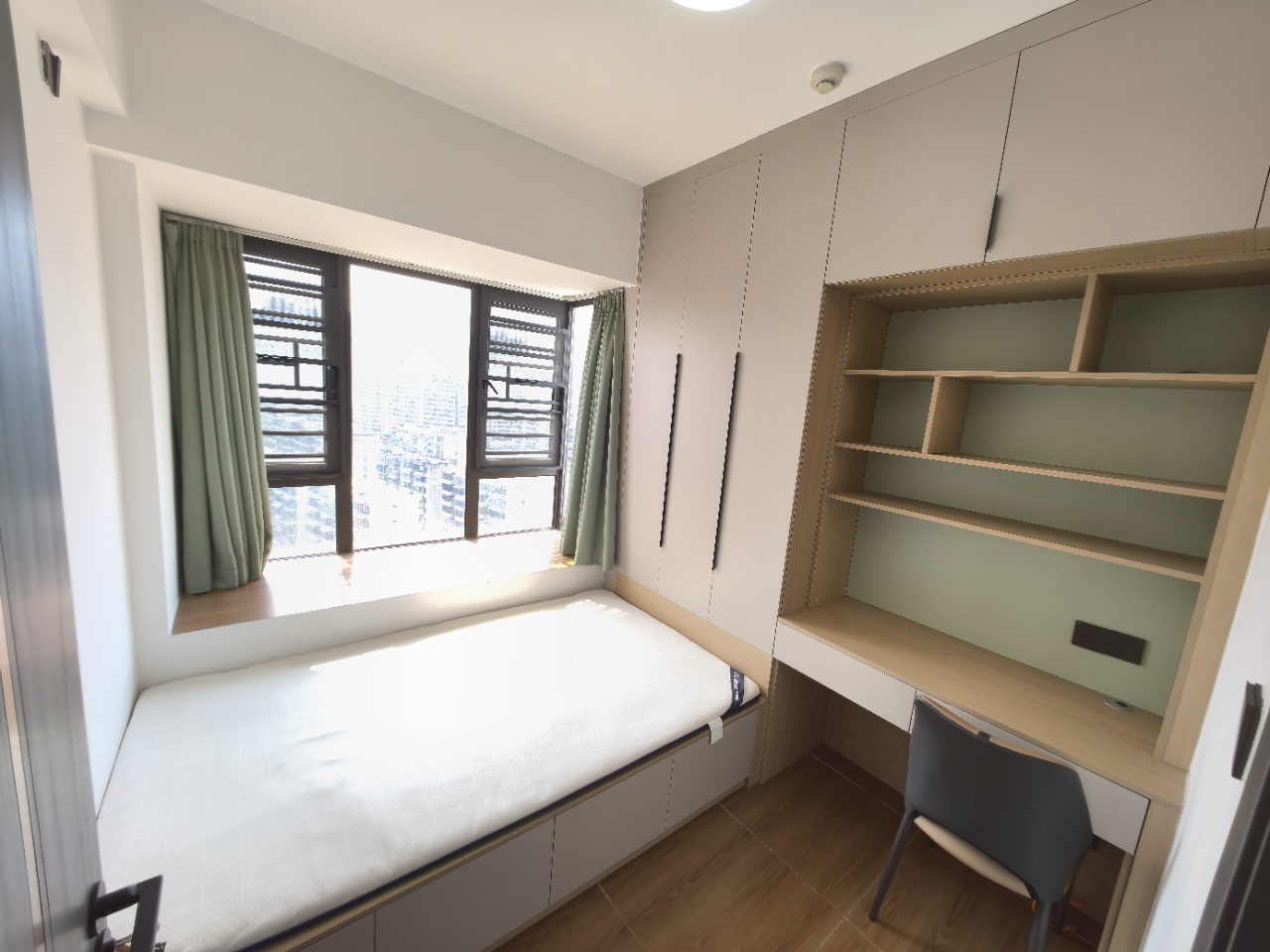 坡博家园一区  1室1厅1卫    125.0万 坡博家园一区  1室1厅1卫    125.0万室内图