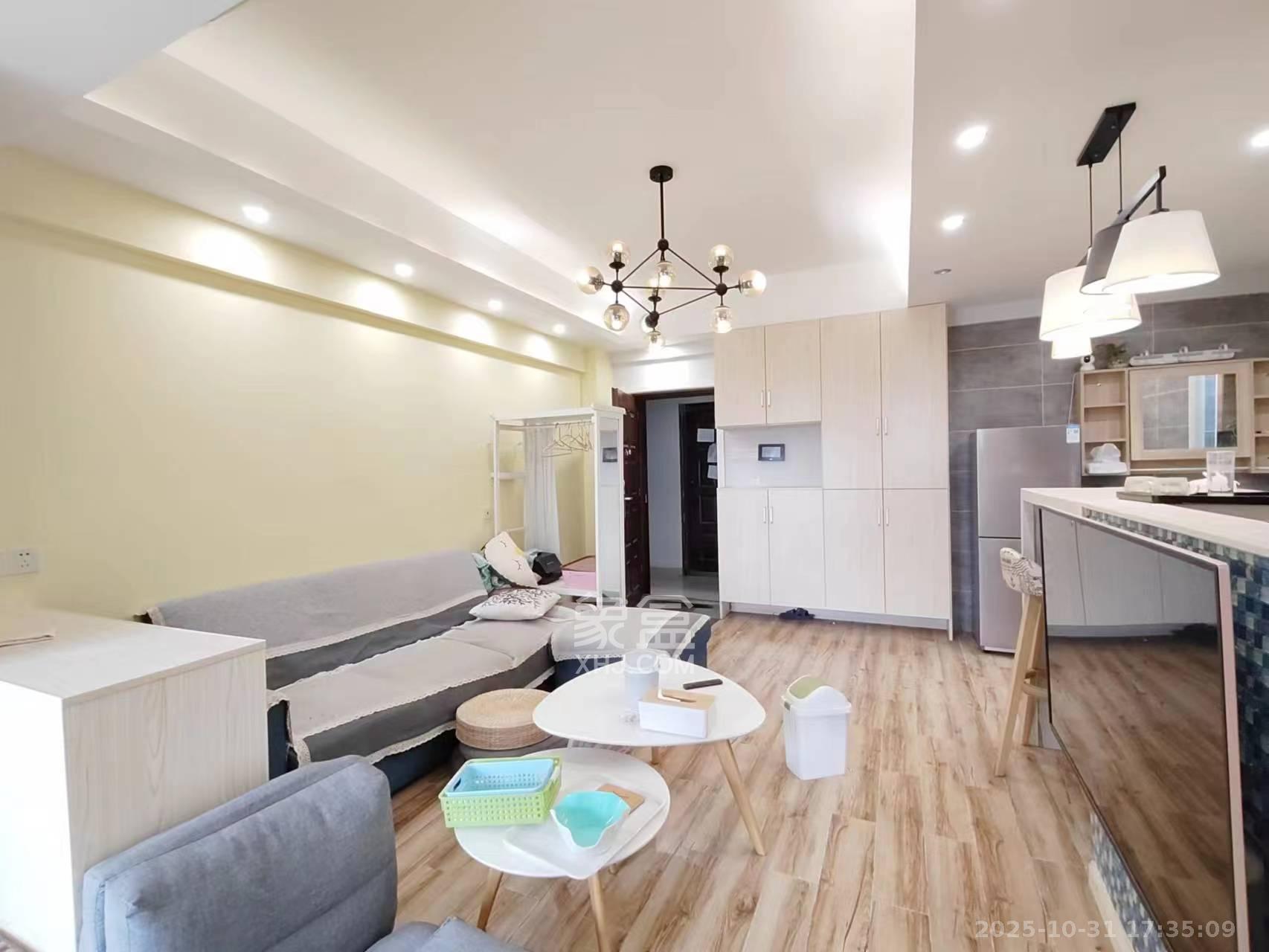 绿地公馆(绿地名邸)  1室1厅1卫    1800.0元/月 绿地公馆(绿地名邸)  1室1厅1卫    1800.0元/月