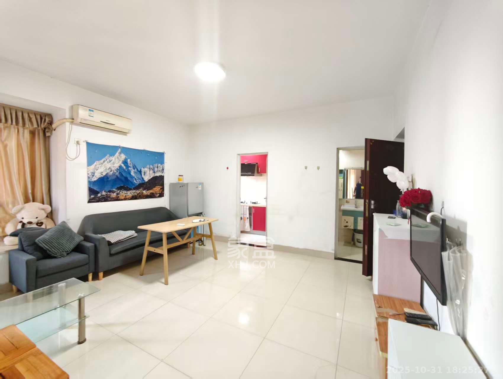 湘府东苑 1室1厅1卫 1300.0元/月 湘府东苑 1室1厅1卫 1300.0元/月室内图