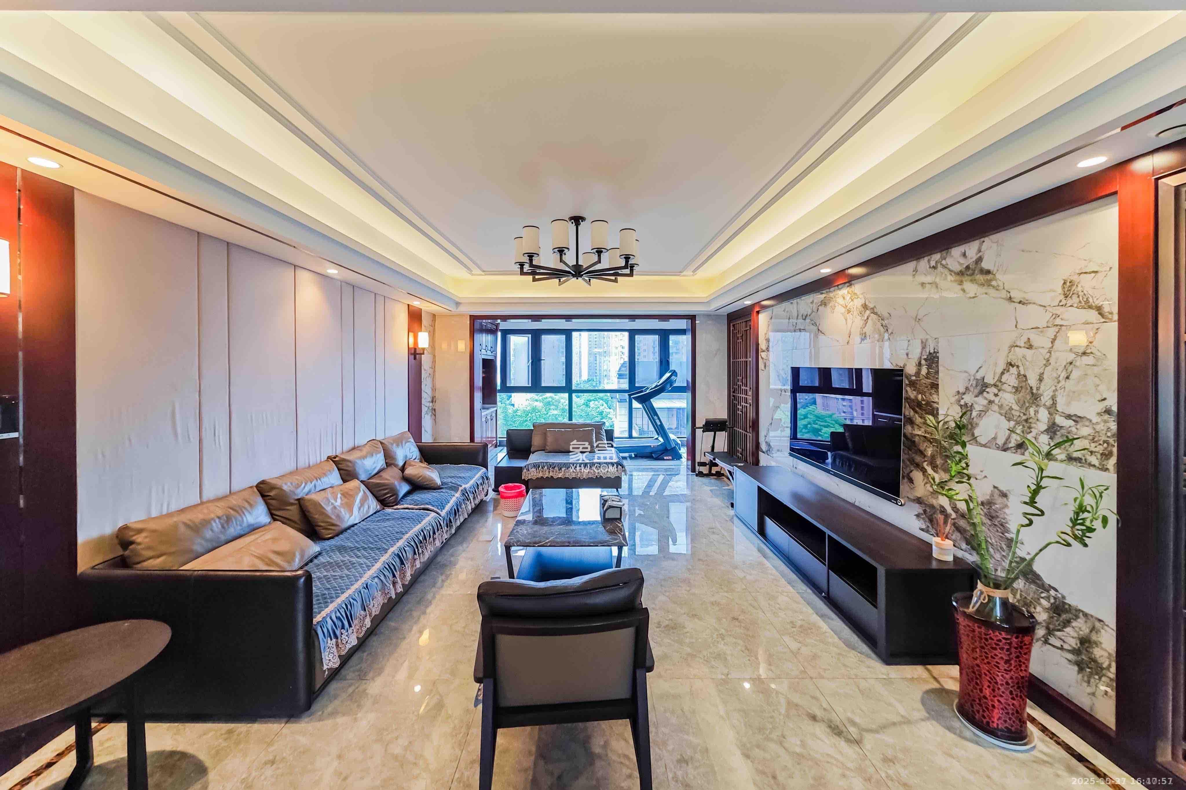 京武浪琴山一、二期  4室1厅2卫    10000.0元/月