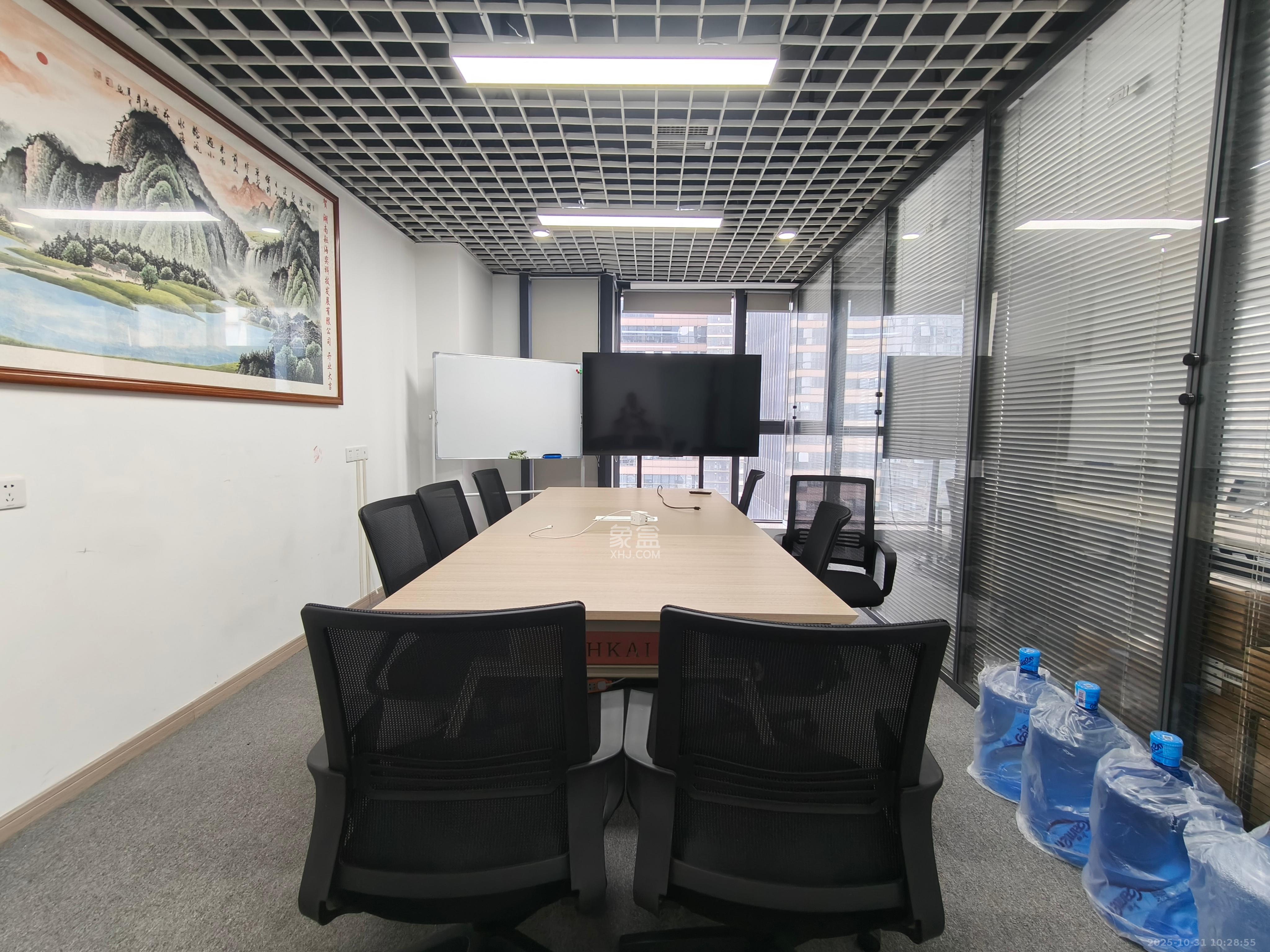 绿地中心  4室1厅2卫    6000.0元/月 绿地中心  4室1厅2卫    6000.0元/月