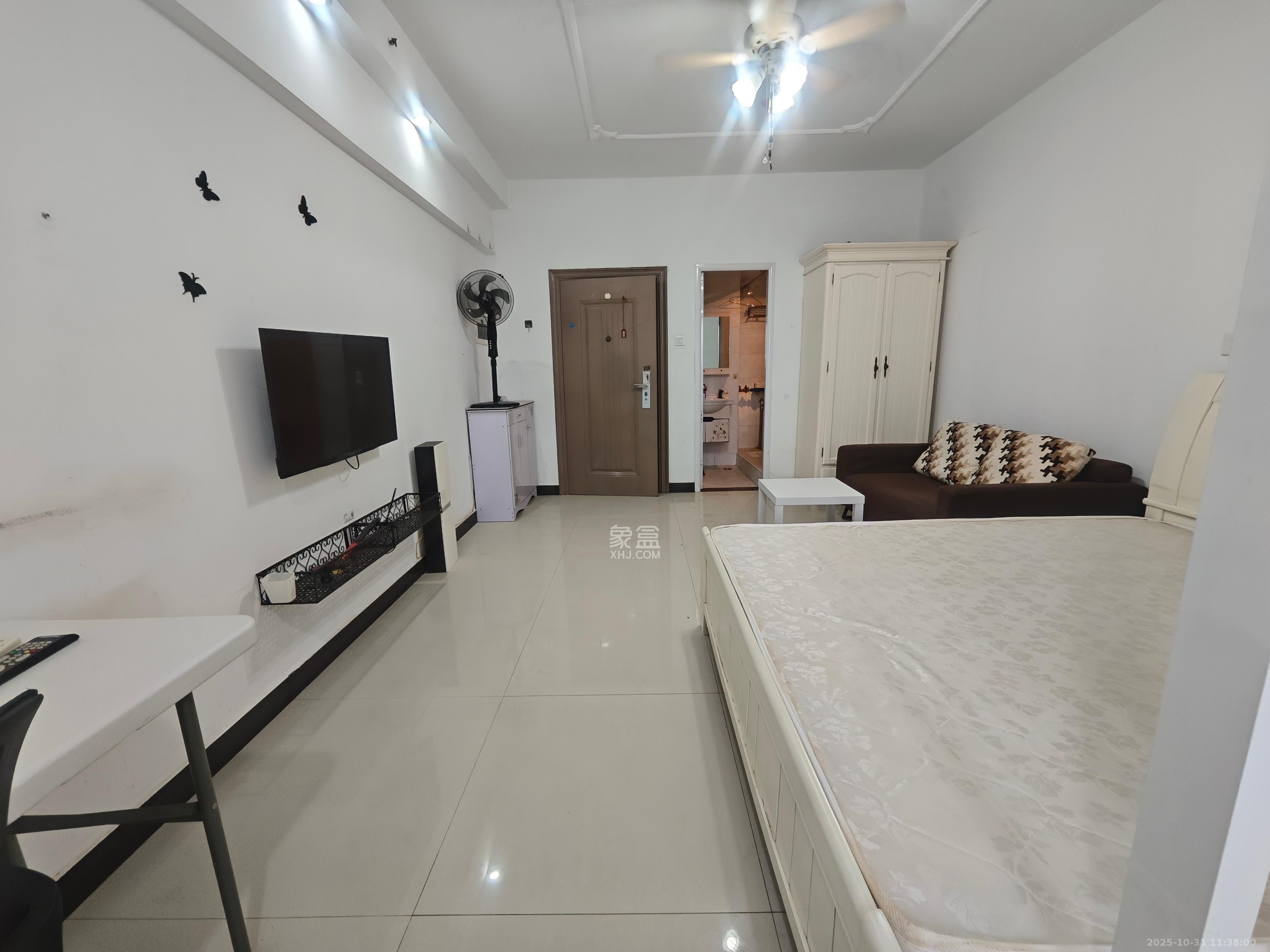 湘域相遇  1室1厅1卫    1700.0元/月室内图