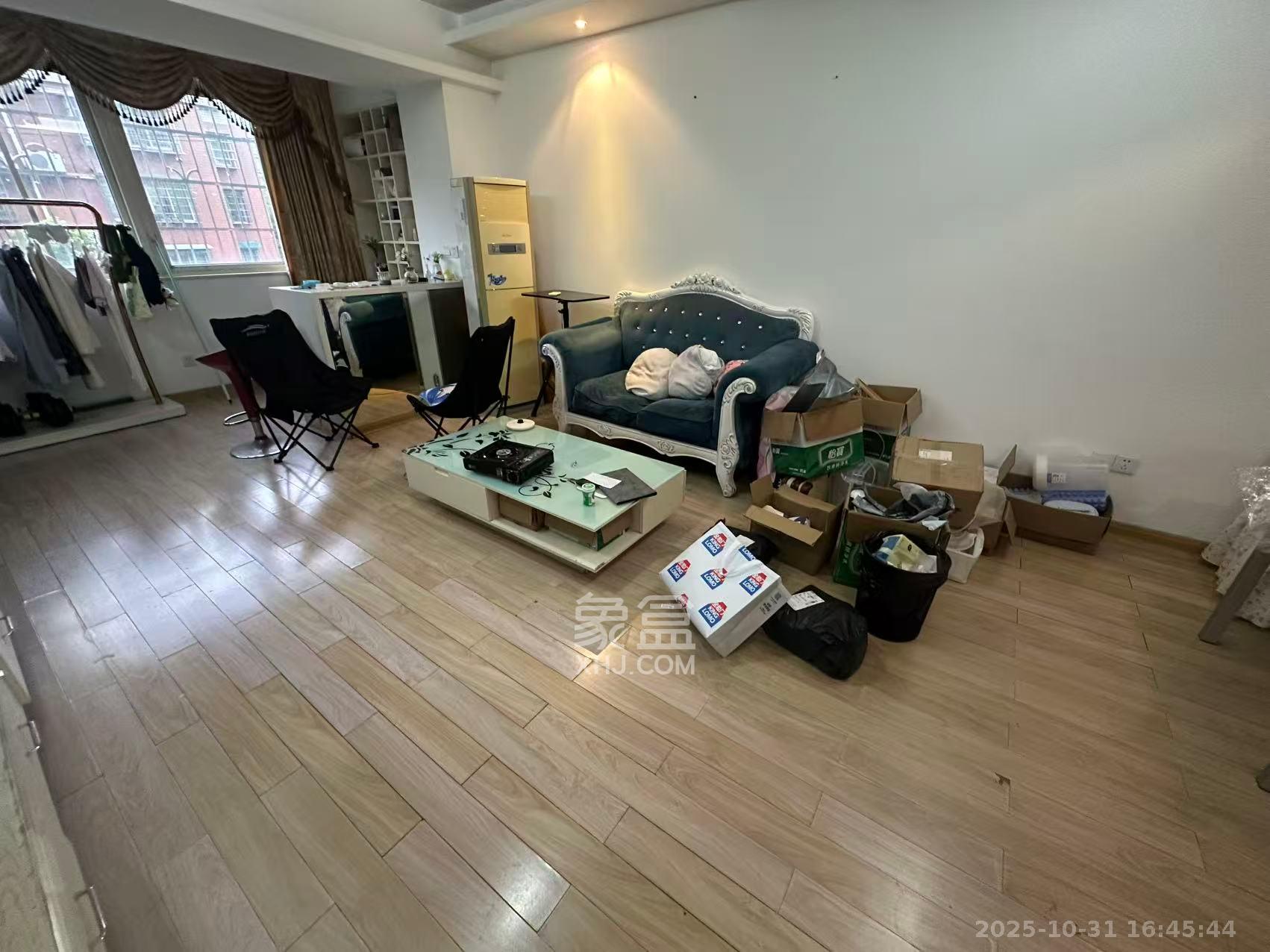 中扬华苑  2室1厅1卫    2000.0元/月 中扬华苑  2室1厅1卫    2000.0元/月室内图