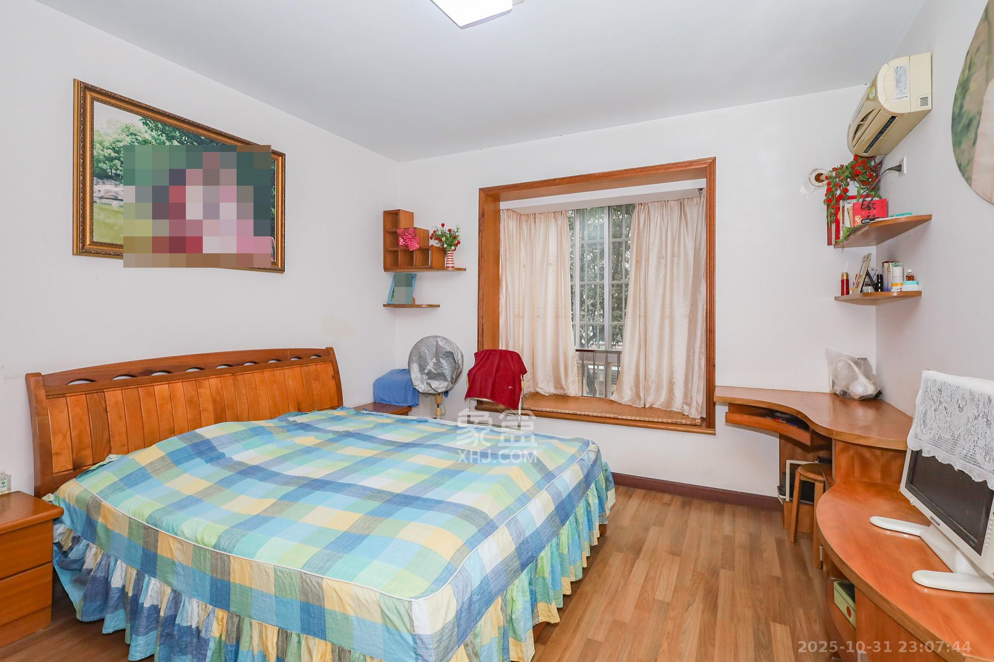 西江庭院(盐业集团宿舍)  2室2厅1卫    80.0万 西江庭院(盐业集团宿舍)  2室2厅1卫    80.0万卧室