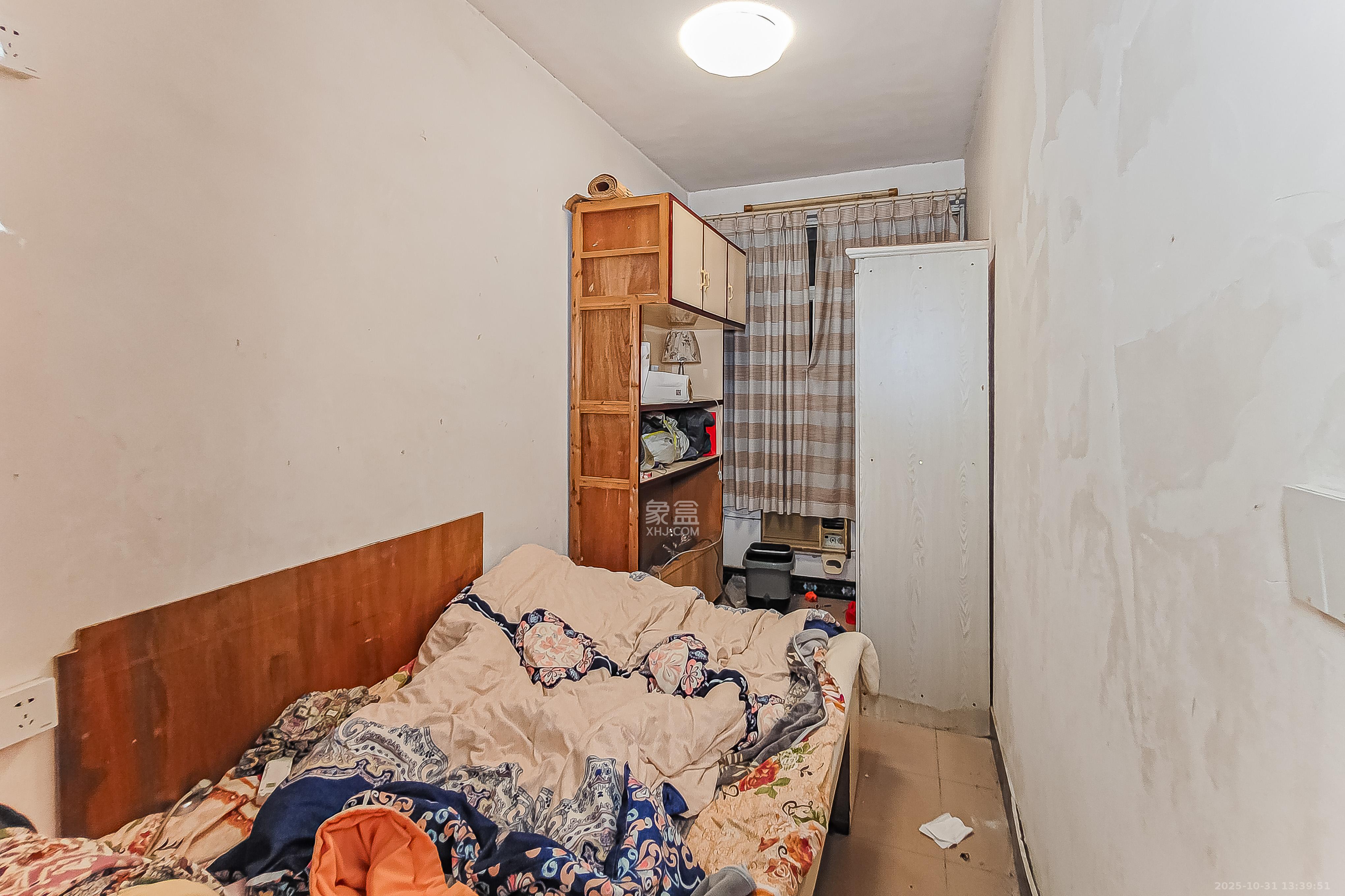 东瓜山二村  3室2厅1卫    60.0万卧室