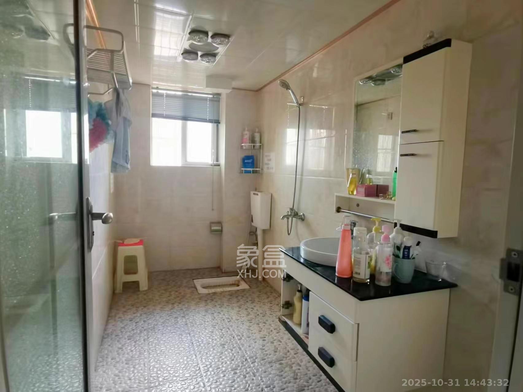 益安公寓  4室2厅3卫    2400.0元/月室内图