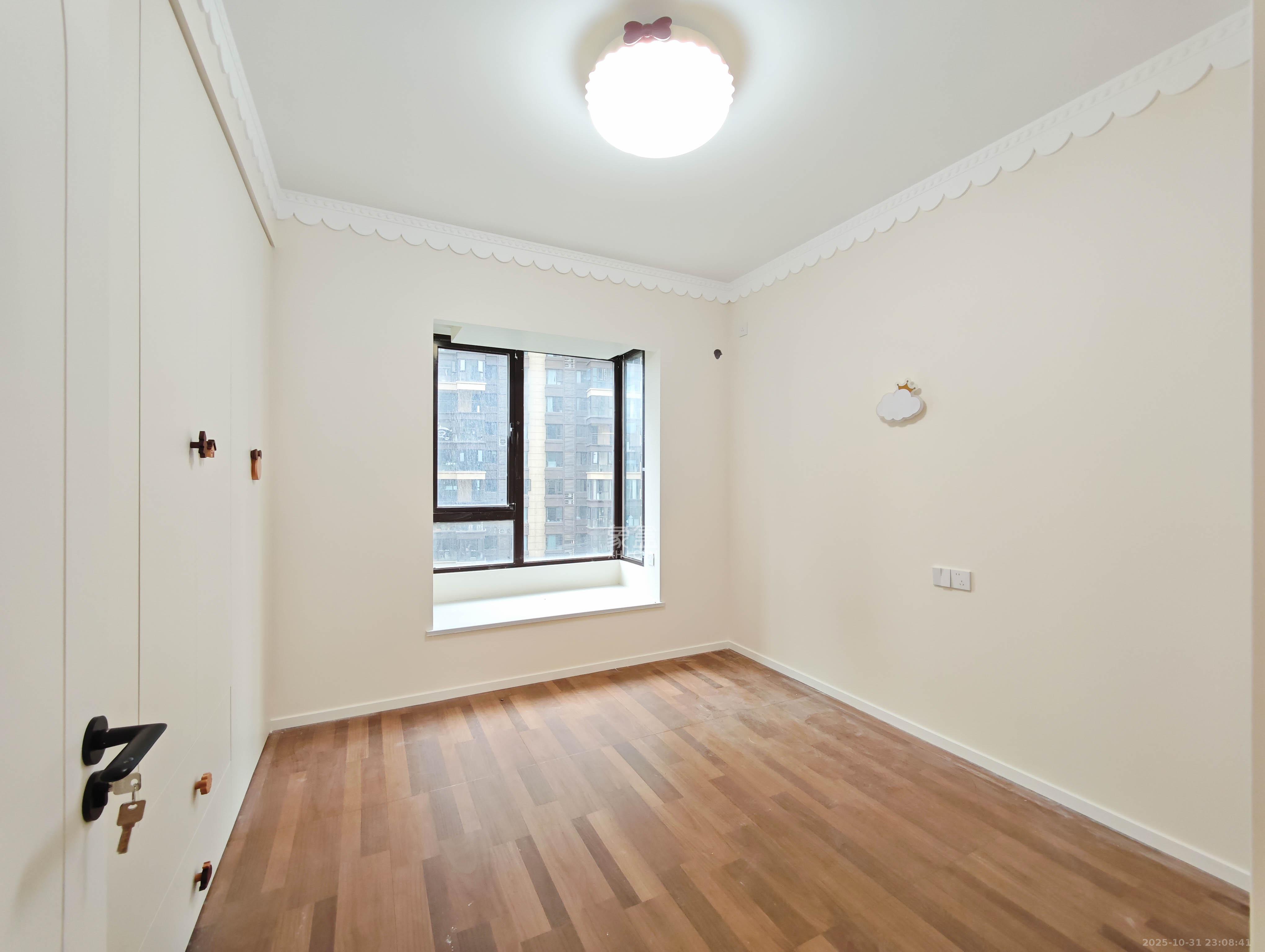 保利城(中航城国际社区、郡原美村) 4室2厅2卫 128.0万 保利城(中航城国际社区、郡原美村) 4室2厅2卫 128.0万卧室