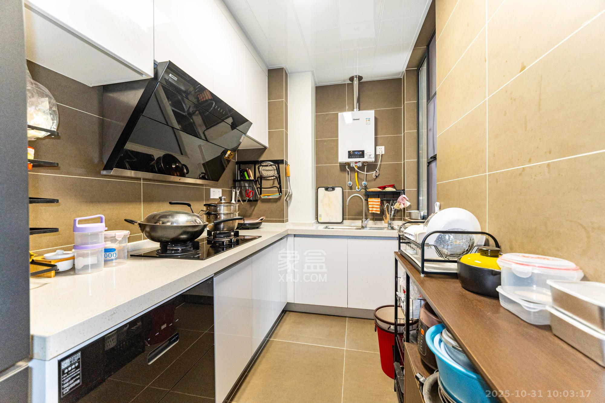 运达锦绣广场 3室2厅1卫 130.0万 运达锦绣广场 3室2厅1卫 130.0万厨房