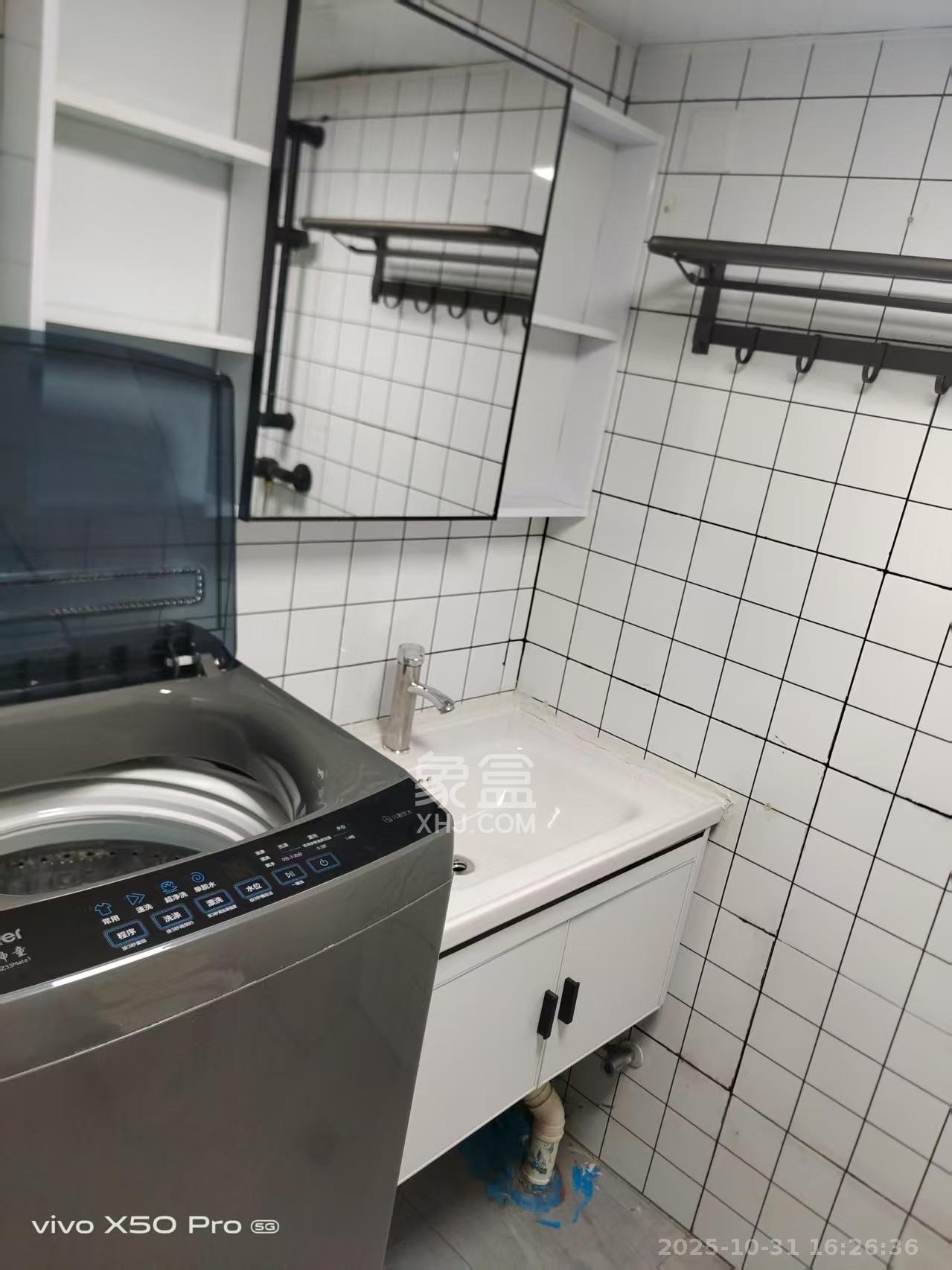 保利恒伟时光印象  1室1厅1卫    1100.0元/月室内图