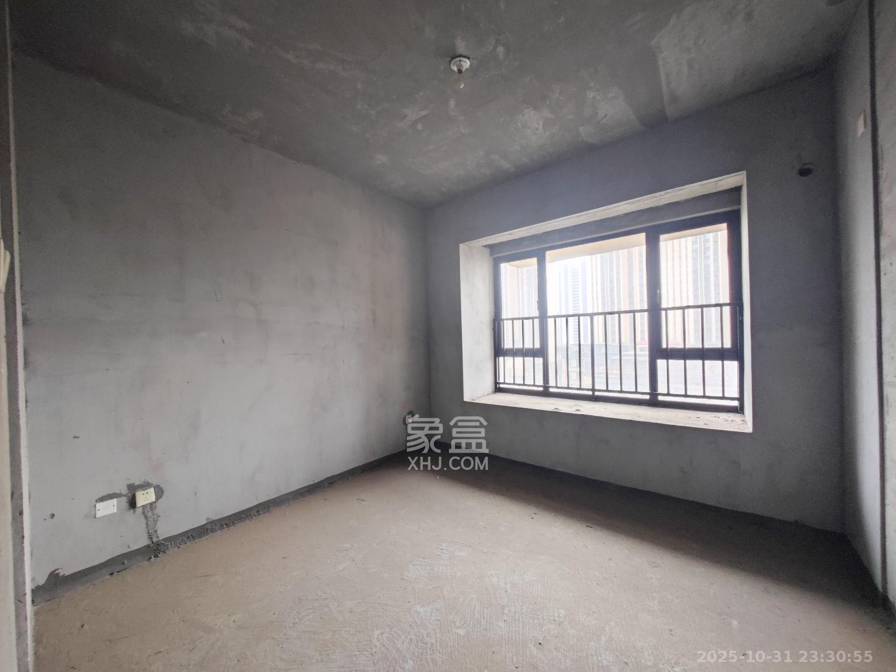 合能枫丹丽舍（柏悦名苑)  4室2厅2卫    125.0万卧室