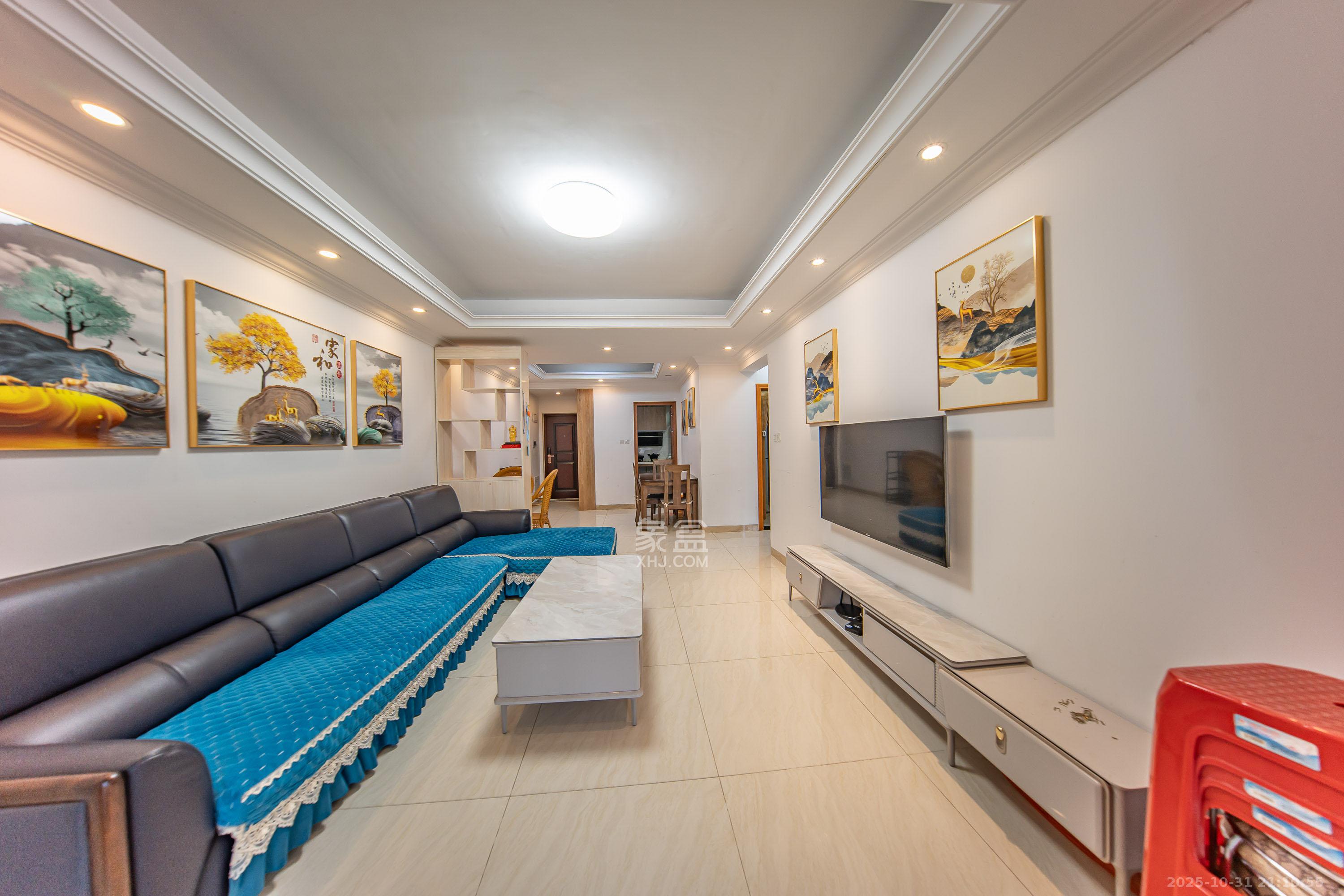 江山帝景哈佛 3室2厅1卫 95.0万 江山帝景哈佛 3室2厅1卫 95.0万客厅