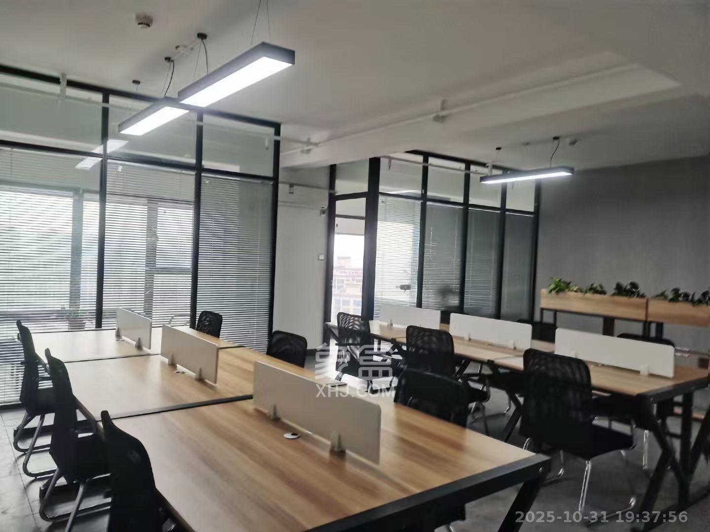 高升时代广场（冠铭商务中心）  1室1厅1卫    3800.0元/月室内图