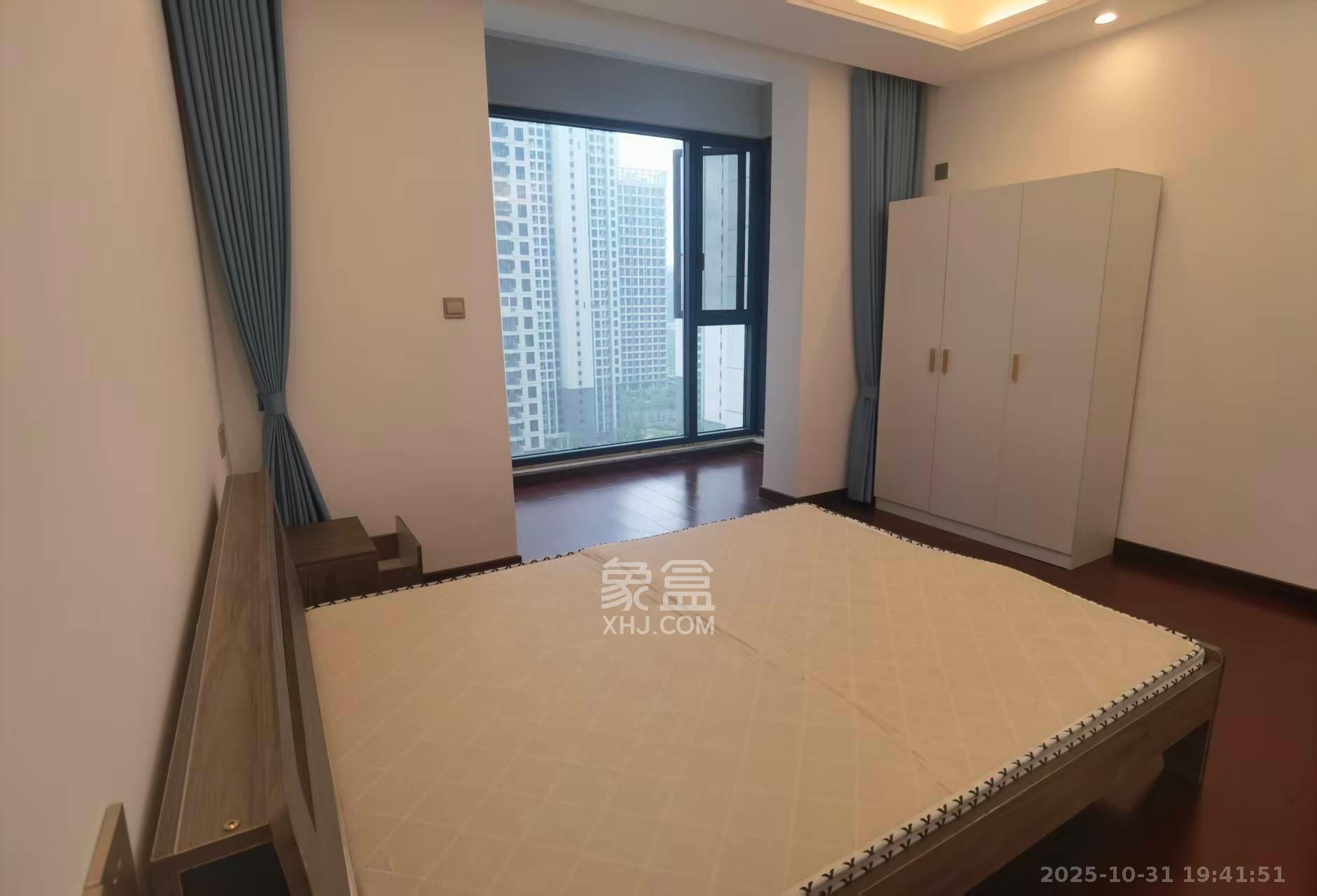 绿地长沙城际空间站（绿地新里佳苑）  5室2厅3卫    6000.0元/月室内图