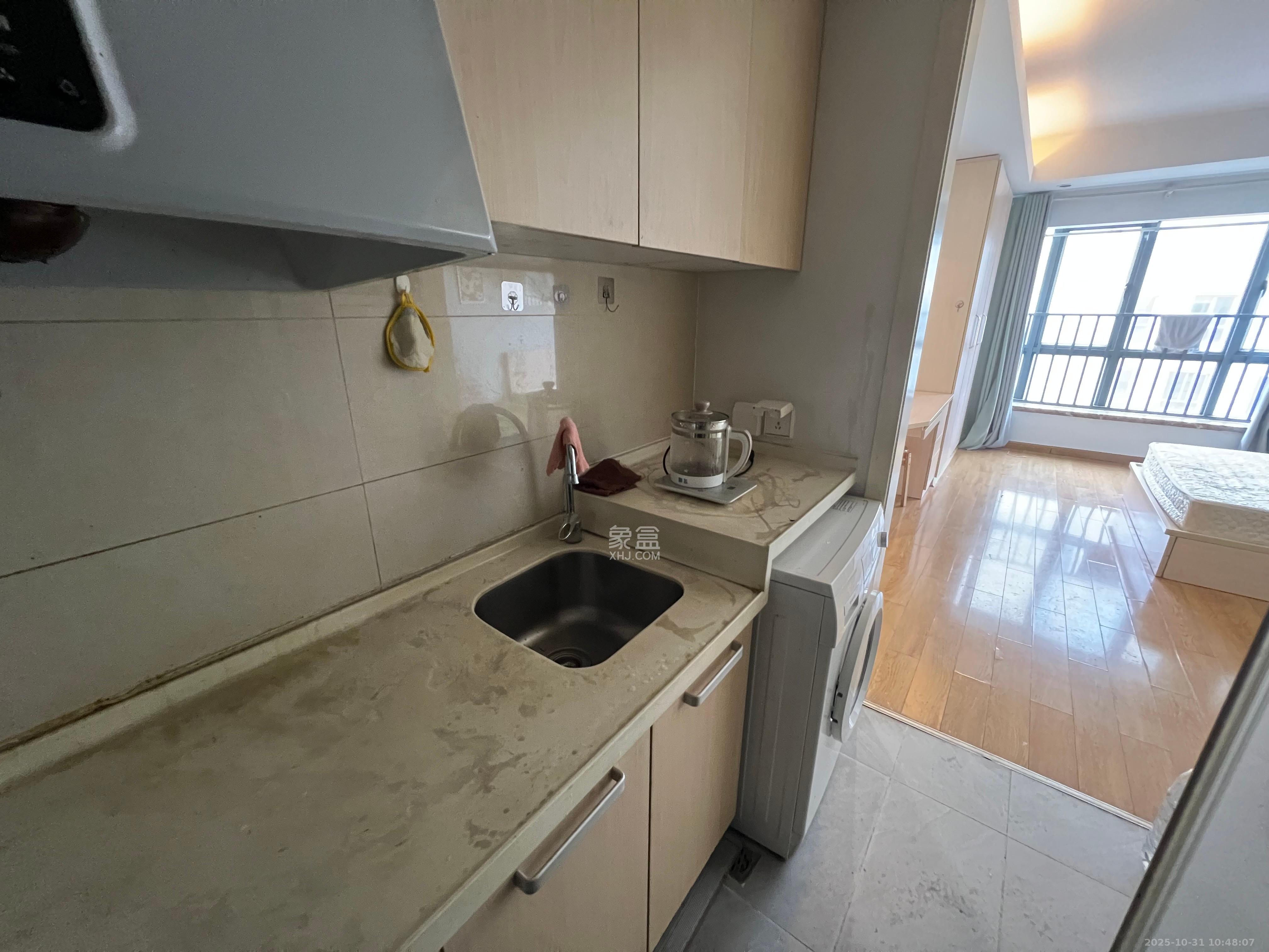 融科檀香山(融科紫檀、香山国际) 1室1厅1卫 1600.0元/月 融科檀香山(融科紫檀、香山国际) 1室1厅1卫 1600.0元/月室内图