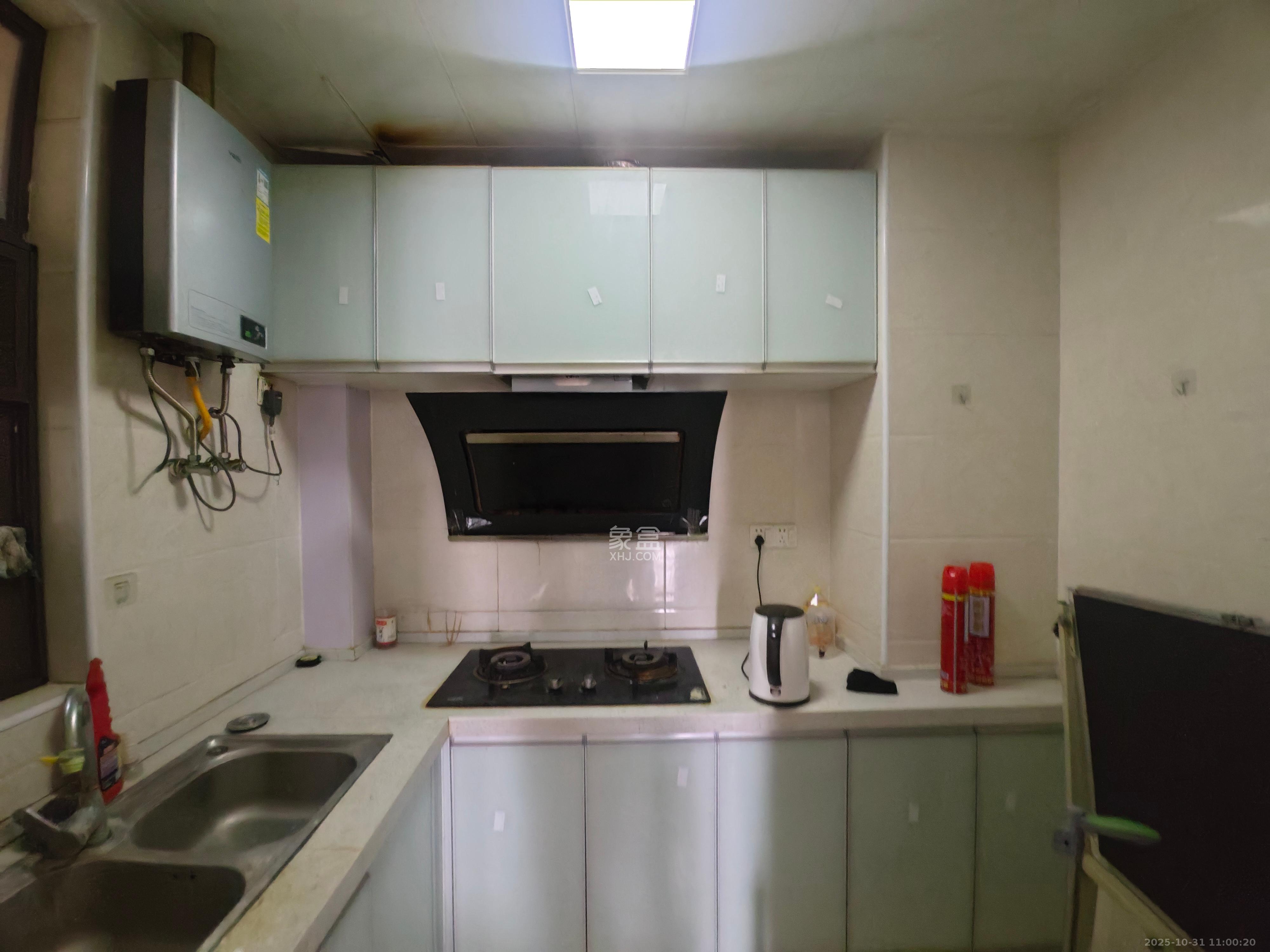 卓越浅水湾 3室2厅1卫 2400.0元/月 卓越浅水湾 3室2厅1卫 2400.0元/月室内图