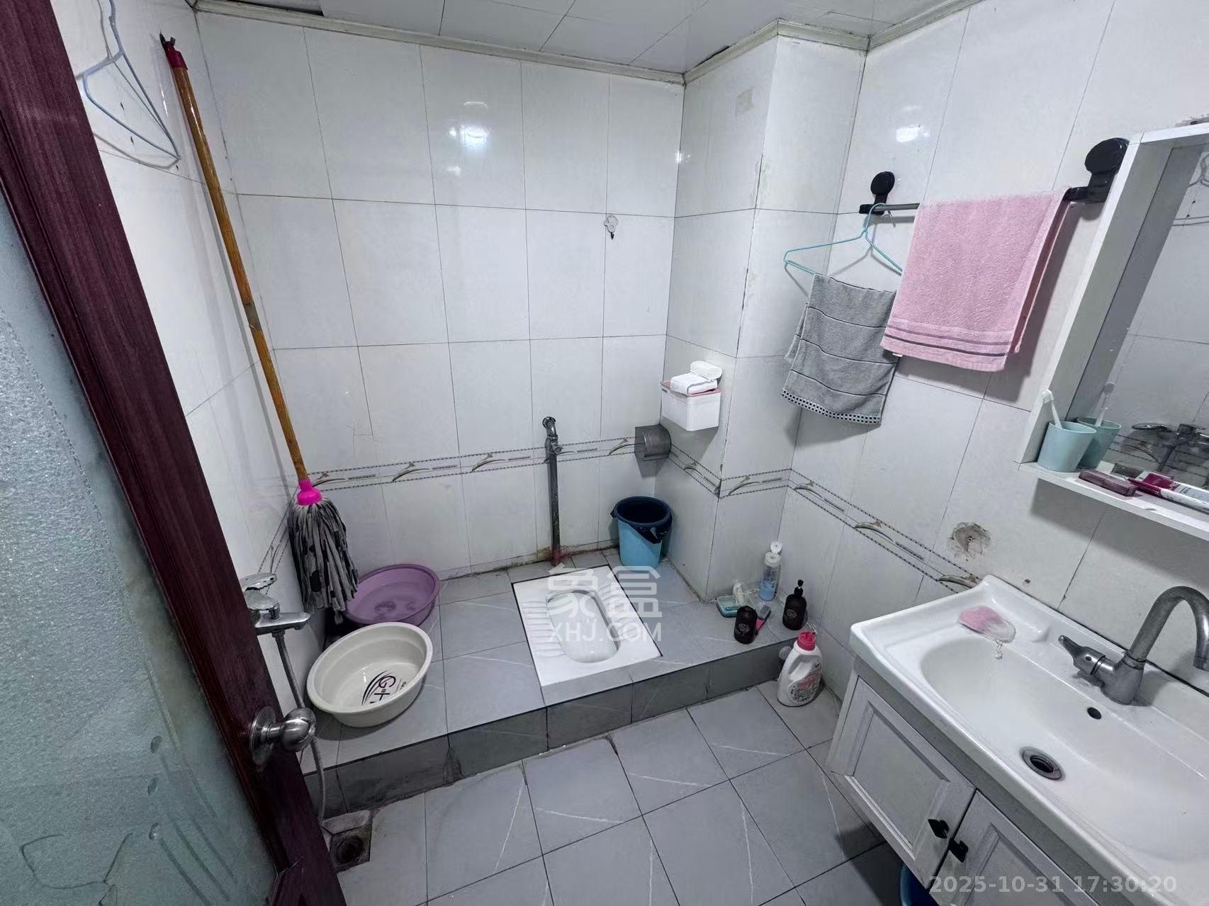 他城(天鸿时代公寓) 3室1厅1卫 1050.0元/月 他城(天鸿时代公寓) 3室1厅1卫 1050.0元/月室内图