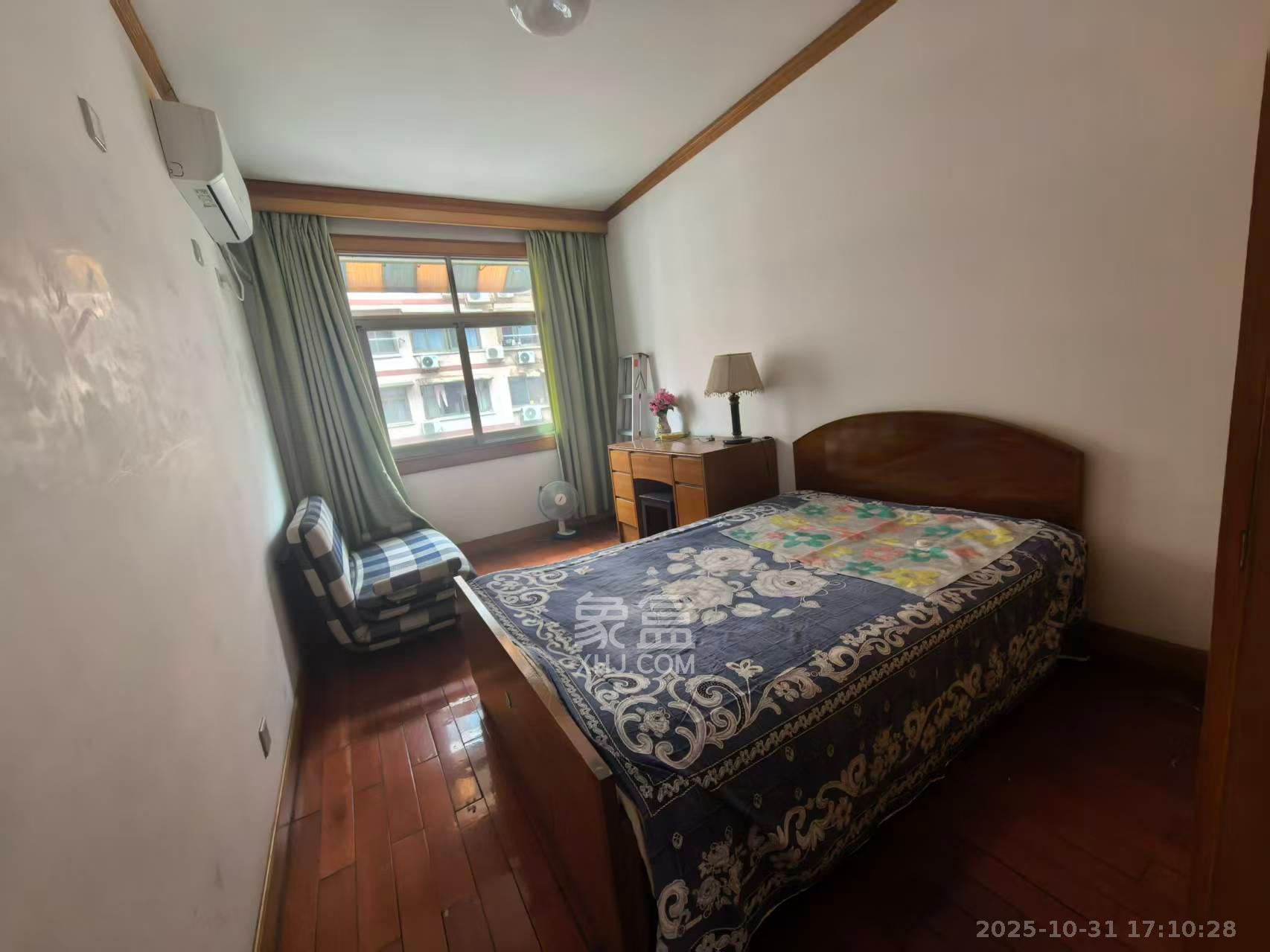 长沙晚报宿舍、晚报大厦  3室2厅2卫    2000.0元/月 长沙晚报宿舍、晚报大厦  3室2厅2卫    2000.0元/月室内图