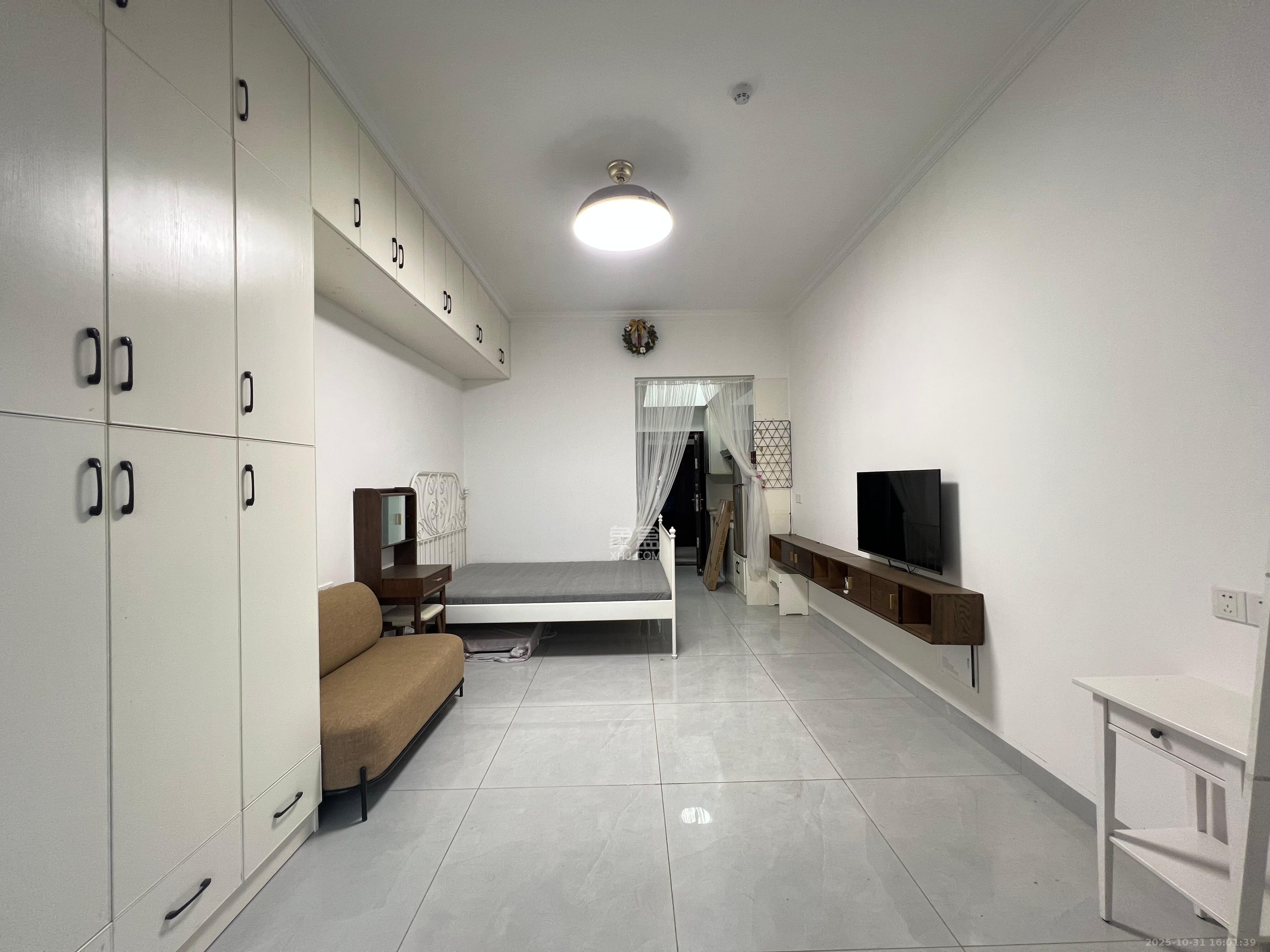 明大佳园  1室1厅1卫    1600.0元/月室内图