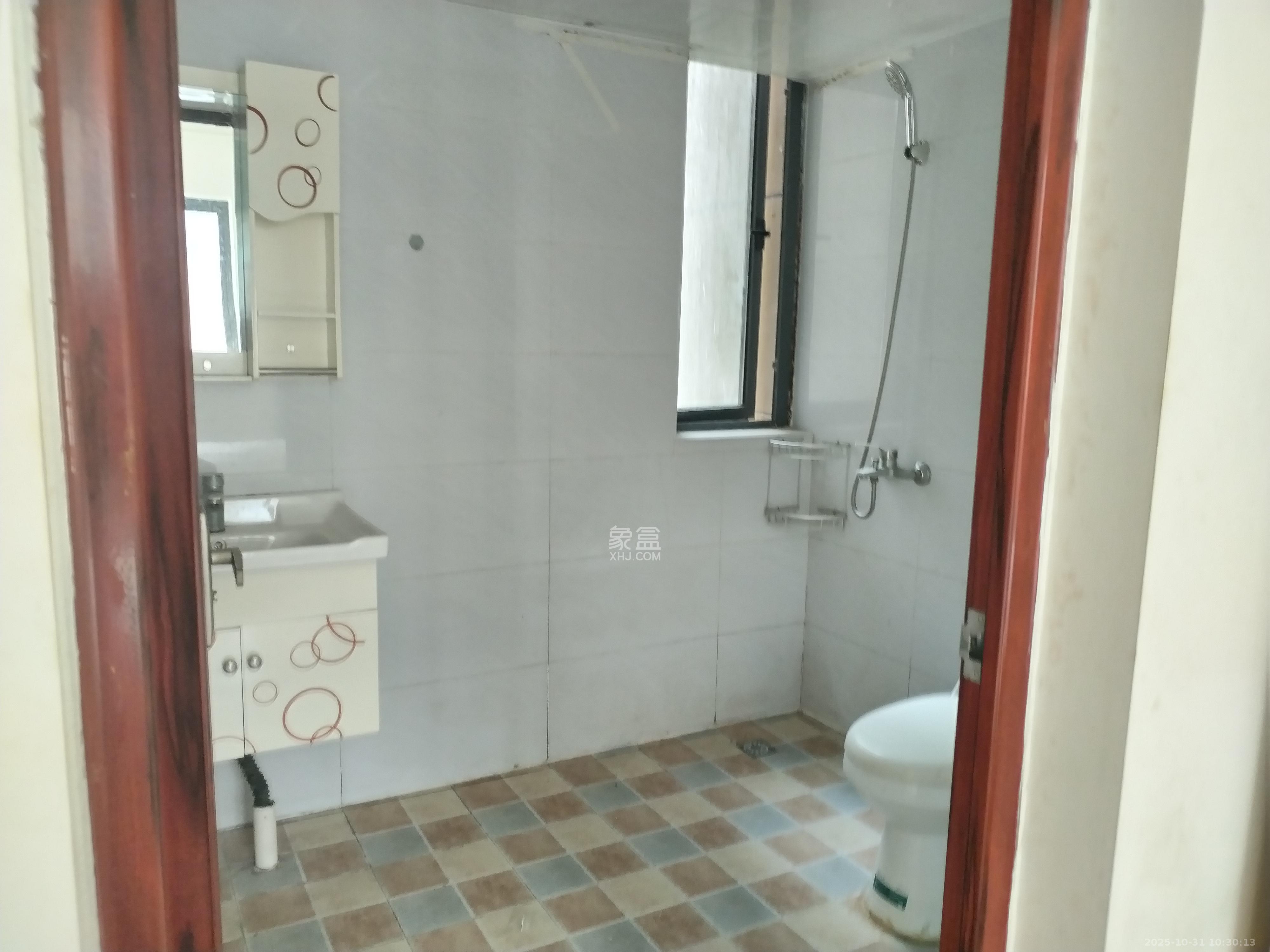 澳海澜庭 4室2厅2卫 1800.0元/月 澳海澜庭 4室2厅2卫 1800.0元/月室内图