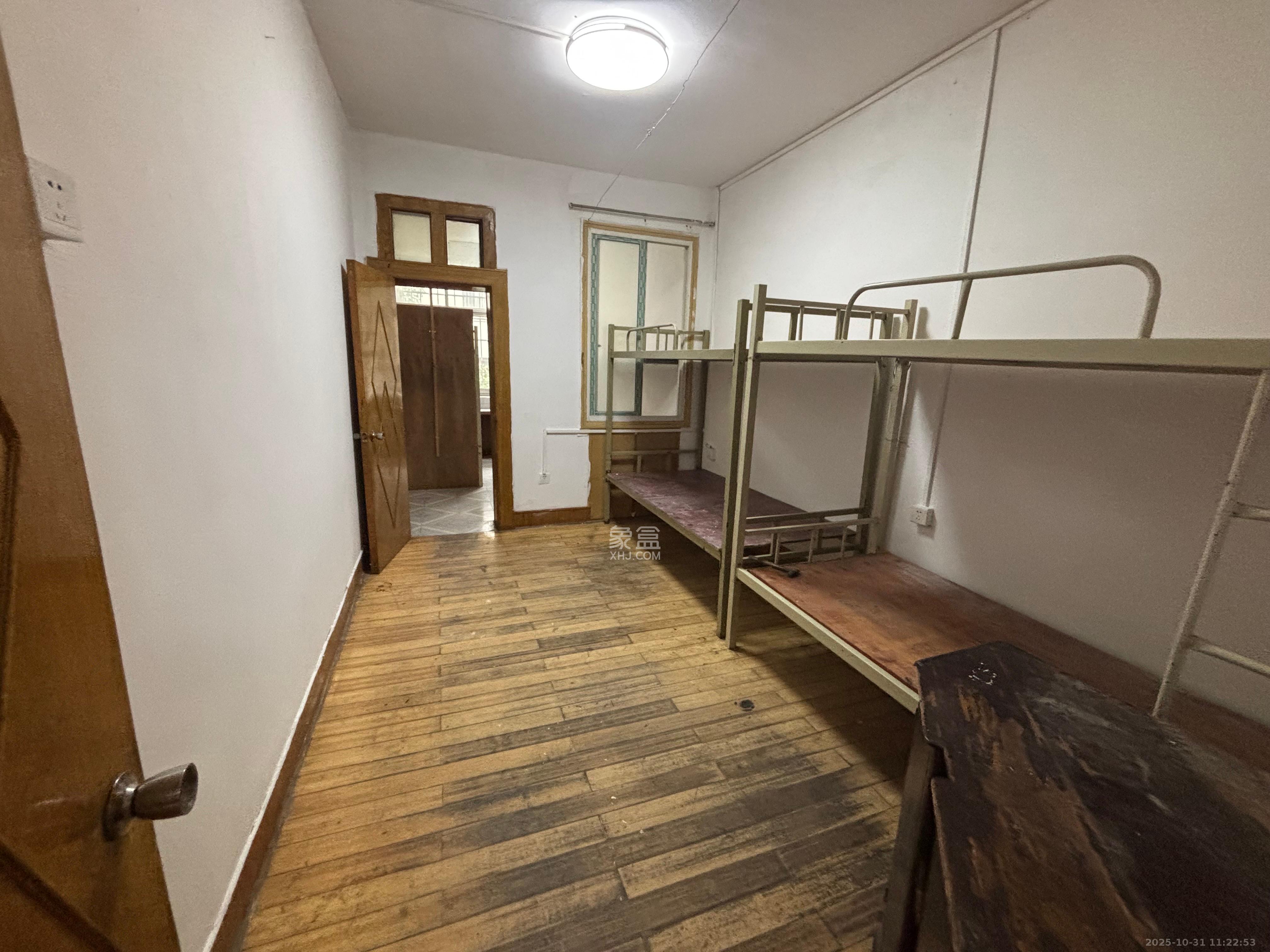 省科技厅机关二院  4室1厅2卫    2200.0元/月 省科技厅机关二院  4室1厅2卫    2200.0元/月室内图