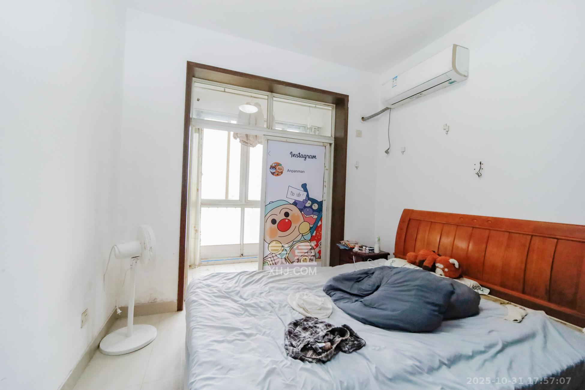 金信阳光在线  1室1厅1卫    25.0万卧室