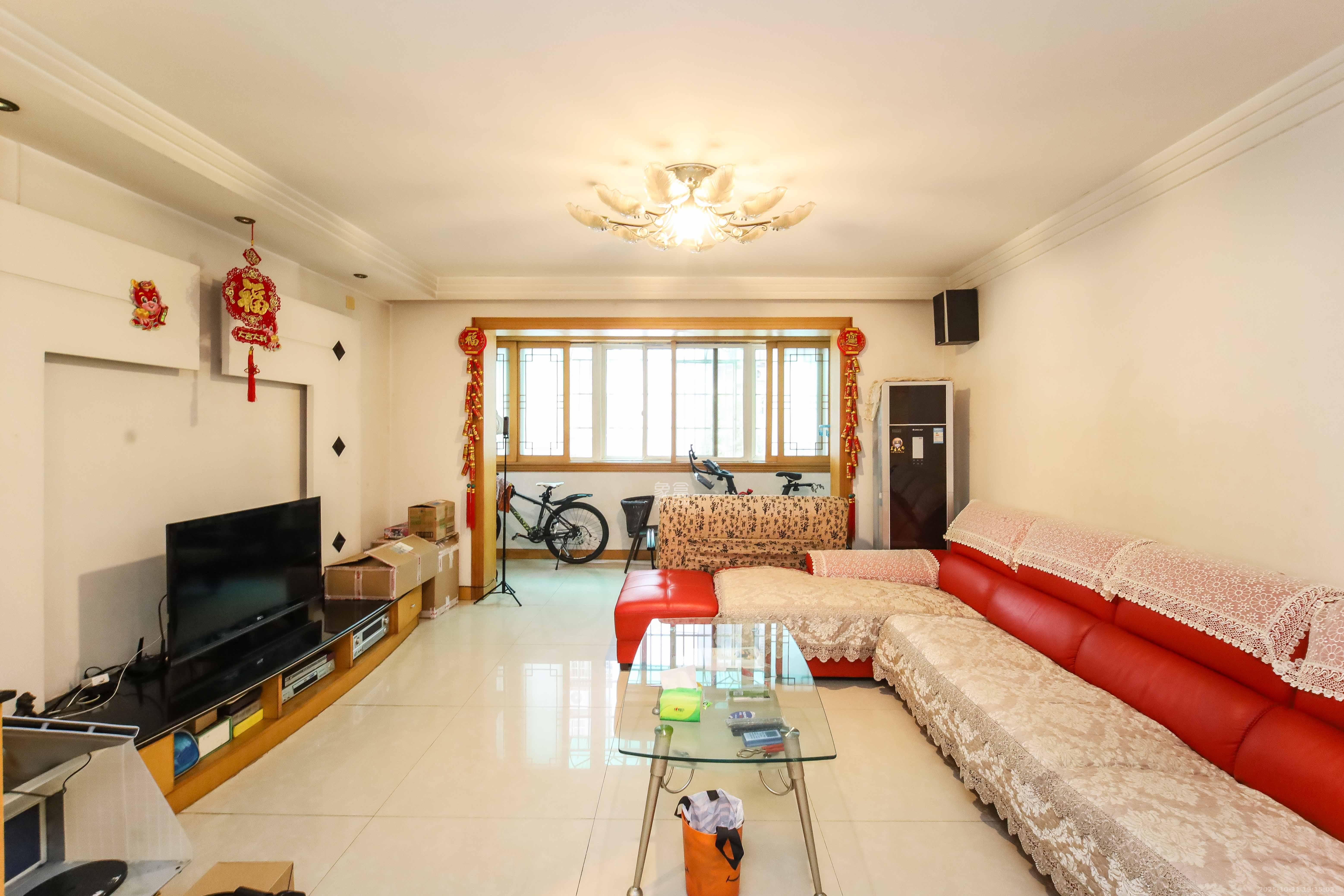 德政园  3室2厅2卫    78.0万