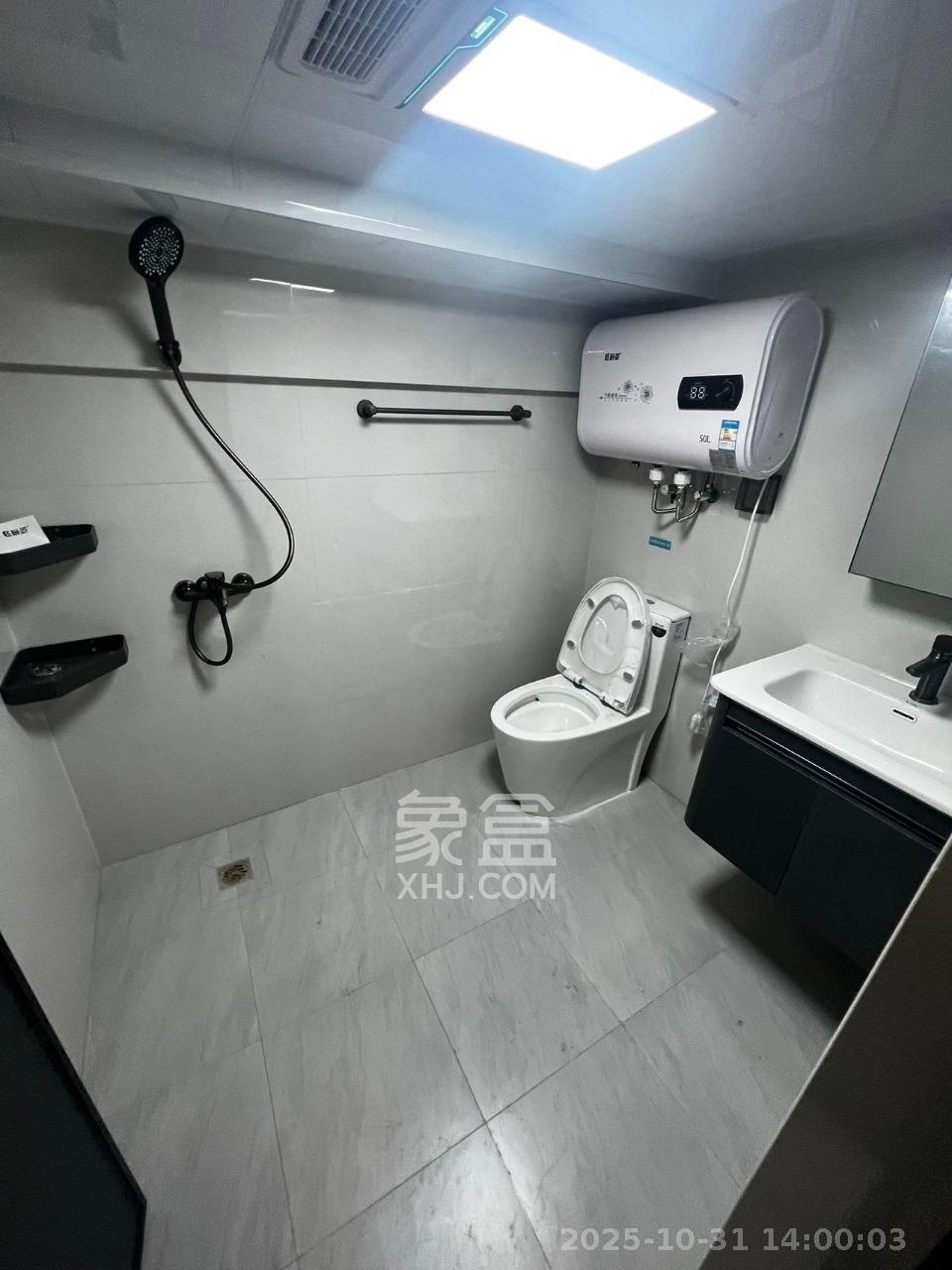 保利中环广场(保利中悦苑) 1室0厅1卫 1350.0元/月 保利中环广场(保利中悦苑) 1室0厅1卫 1350.0元/月室内图