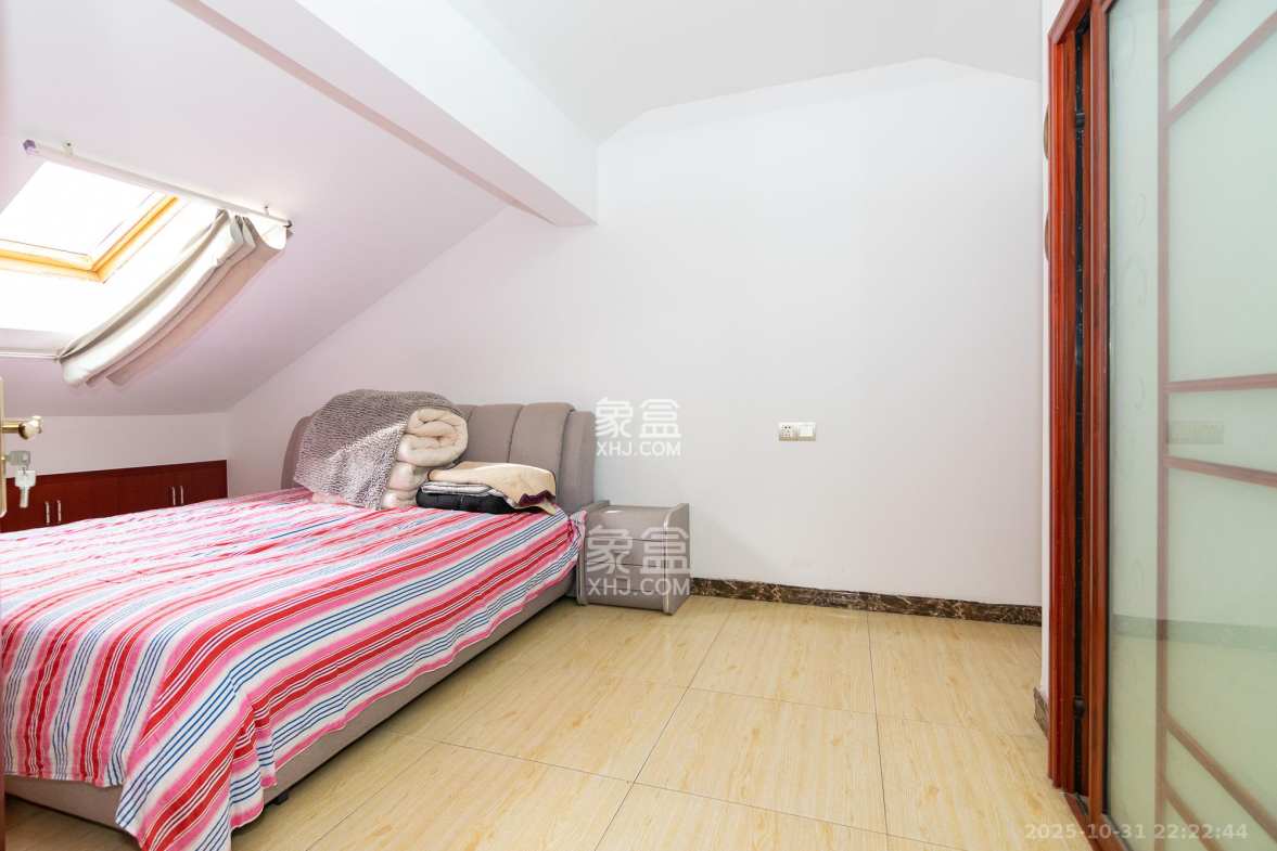 澳海月亮湾 3室2厅2卫 58.0万 澳海月亮湾 3室2厅2卫 58.0万卧室