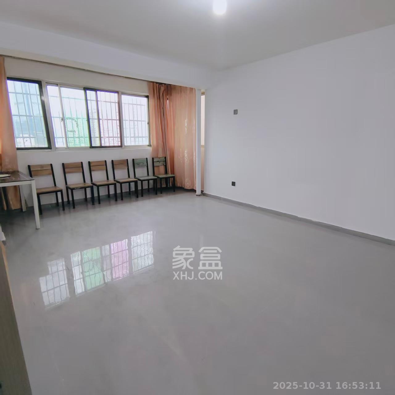 鑫溪大厦  3室2厅2卫    4000.0元/月室内图