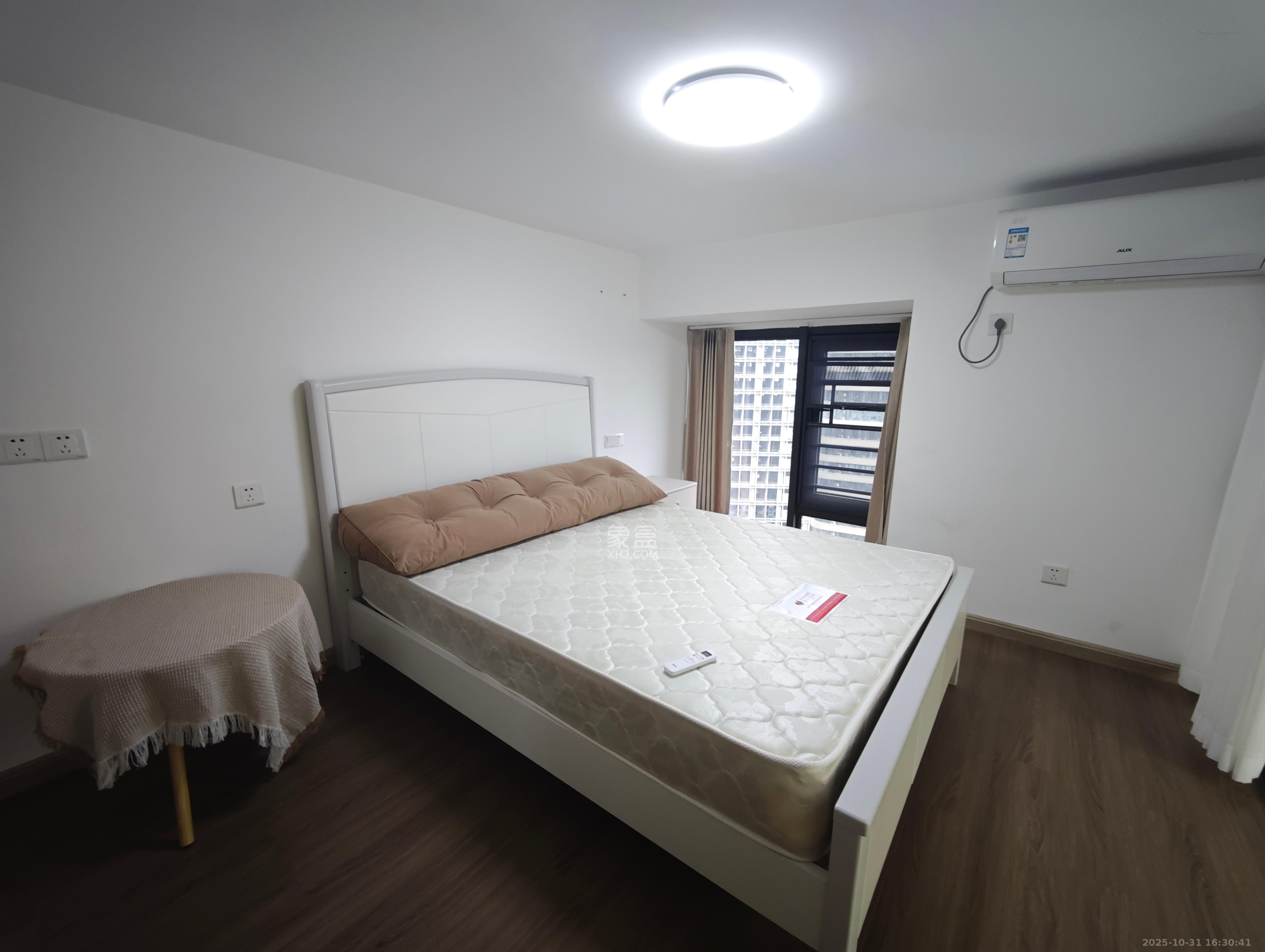 明昇壹城（明昇时代广场）三期  1室0厅0卫    3300.0元/月室内图