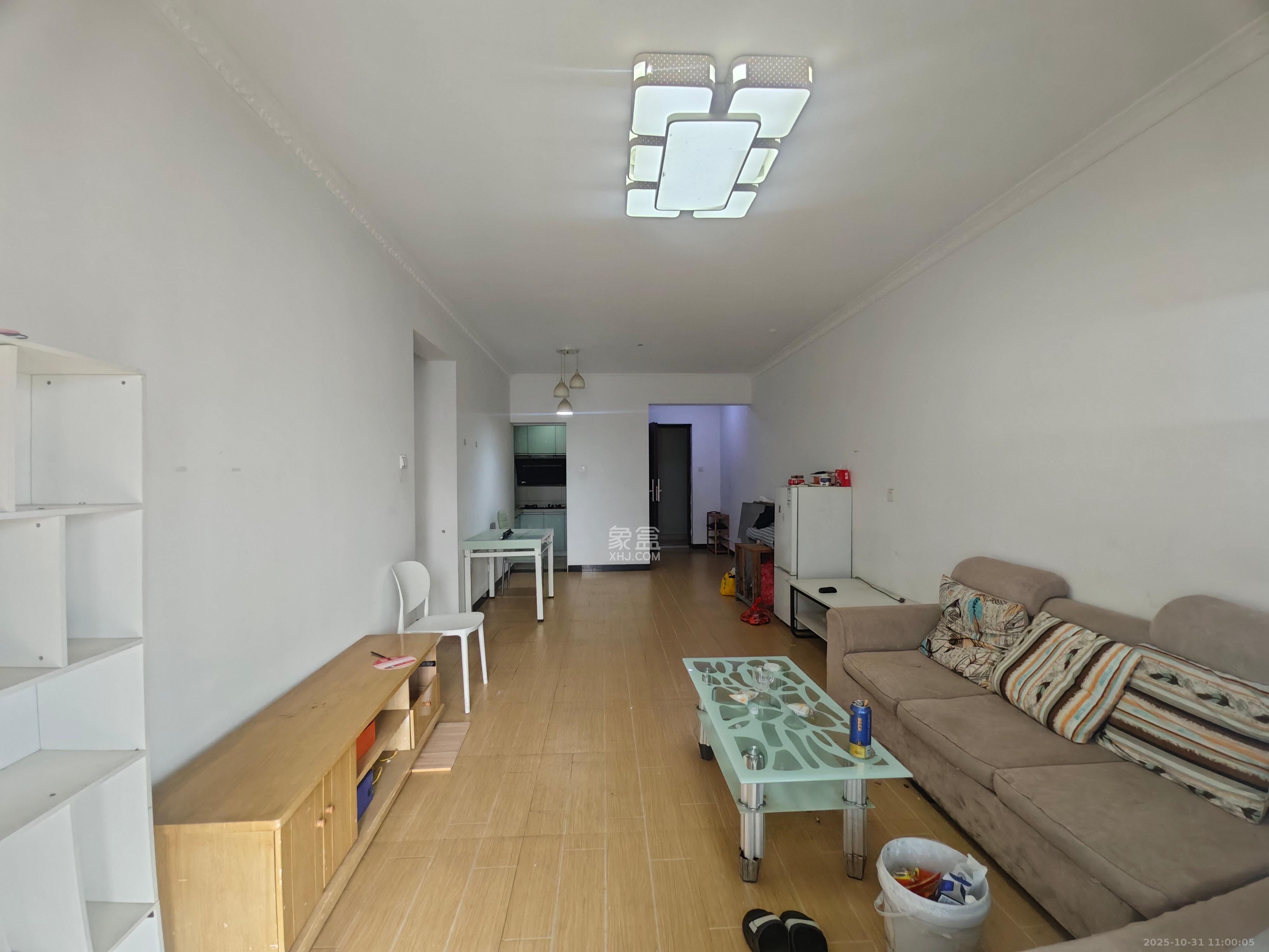 卓越浅水湾 3室2厅1卫 2400.0元/月 卓越浅水湾 3室2厅1卫 2400.0元/月室内图