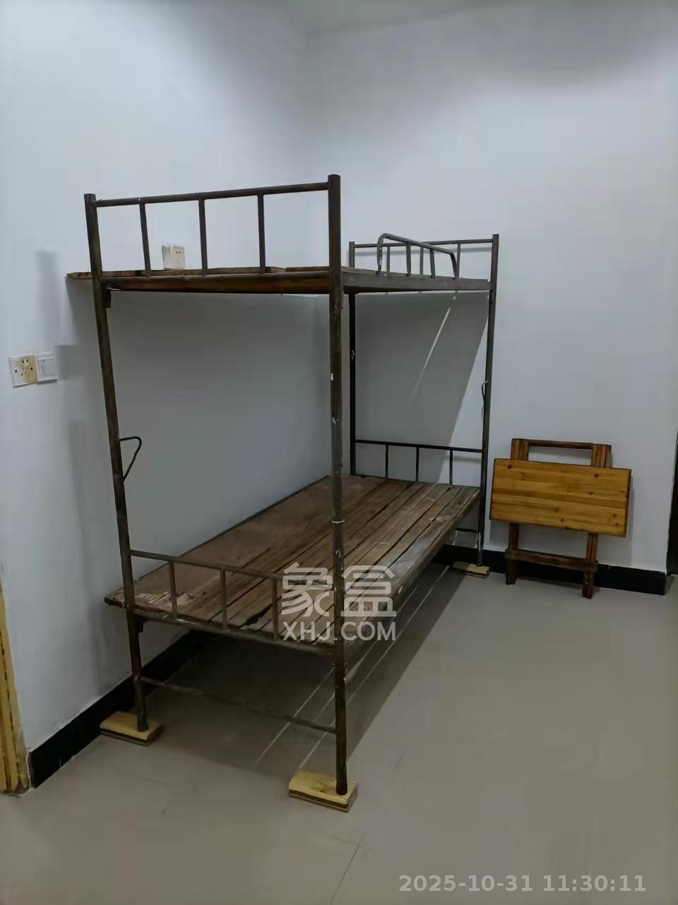 长勘小区  1室1厅1卫    1500.0元/月室内图