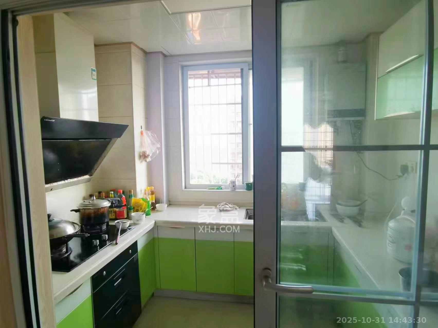 益安公寓  4室2厅3卫    2400.0元/月室内图