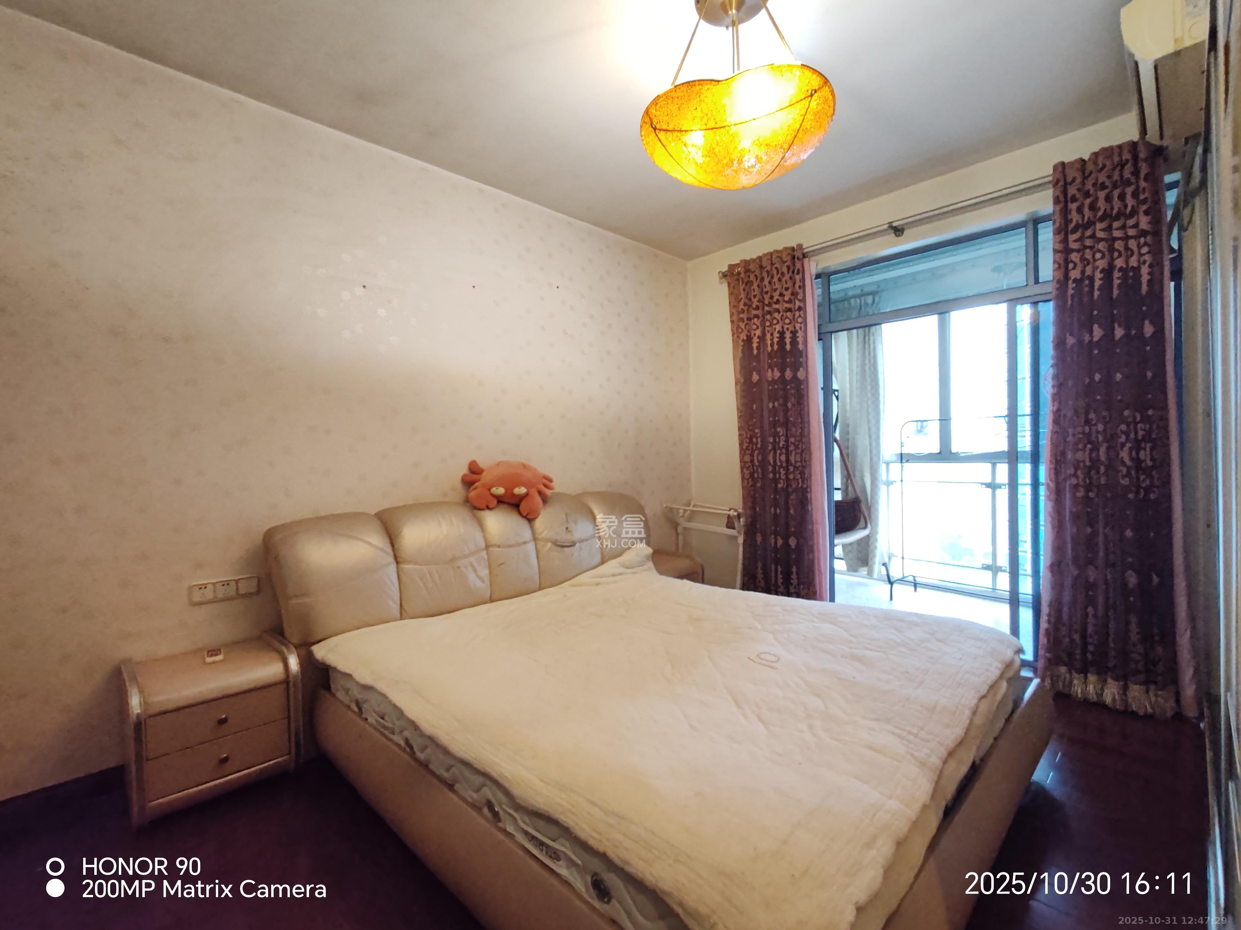 书香名邸  3室2厅1卫    3300.0元/月 书香名邸  3室2厅1卫    3300.0元/月室内图