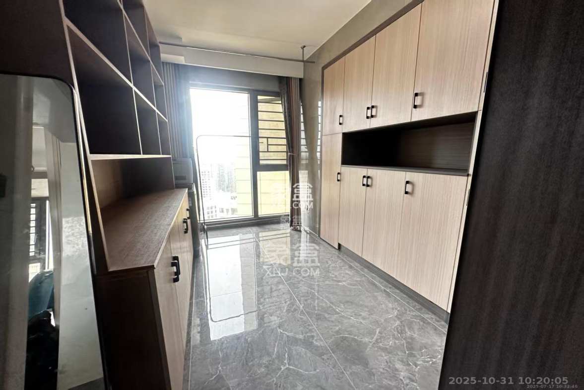 金地三千府(金地湖山樾、金地自在城) 4室2厅2卫 2300.0元/月 金地三千府(金地湖山樾、金地自在城) 4室2厅2卫 2300.0元/月室内图