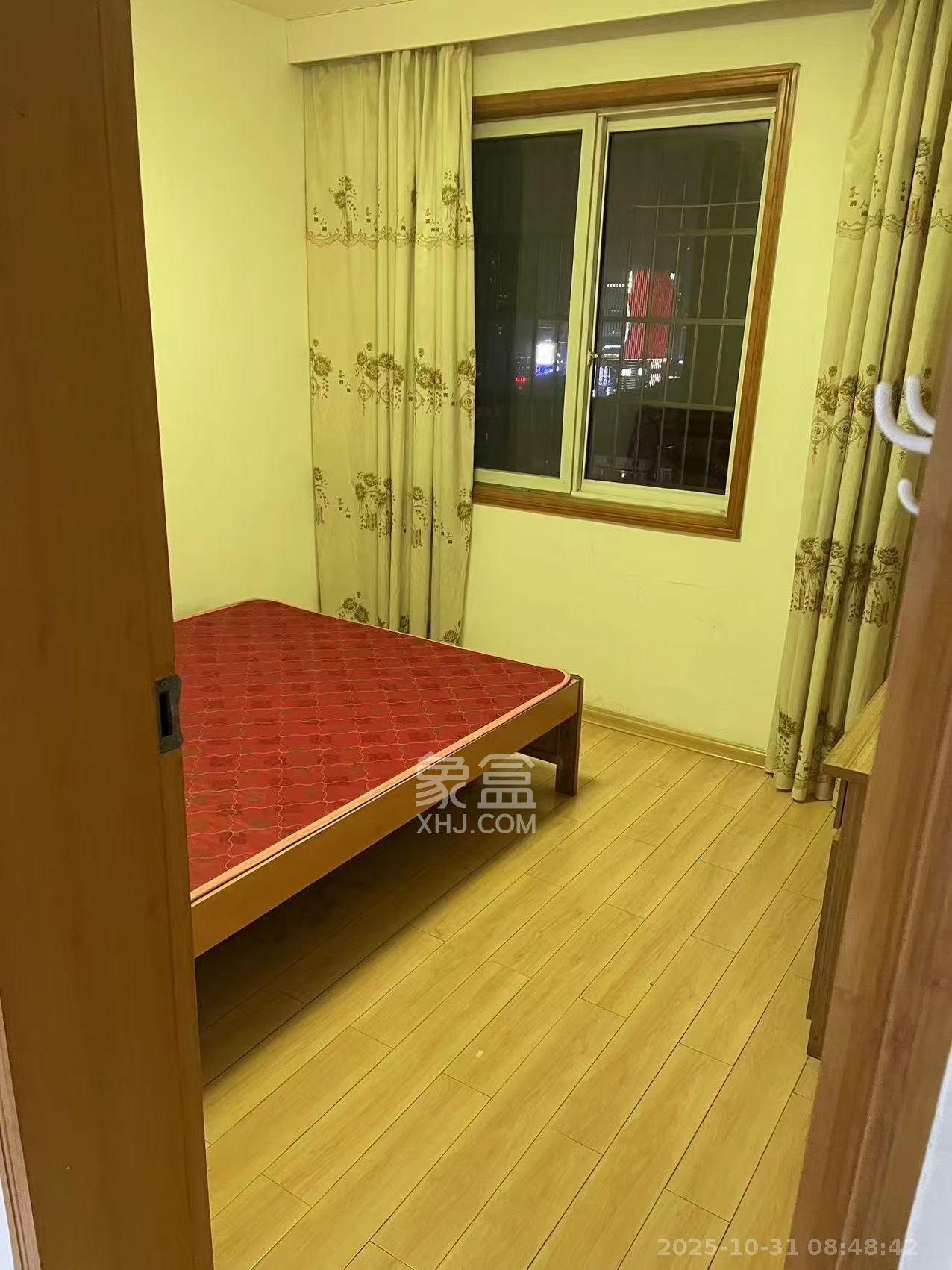 香槟小镇(香槟花苑) 2室2厅1卫 1600.0元/月 香槟小镇(香槟花苑) 2室2厅1卫 1600.0元/月室内图