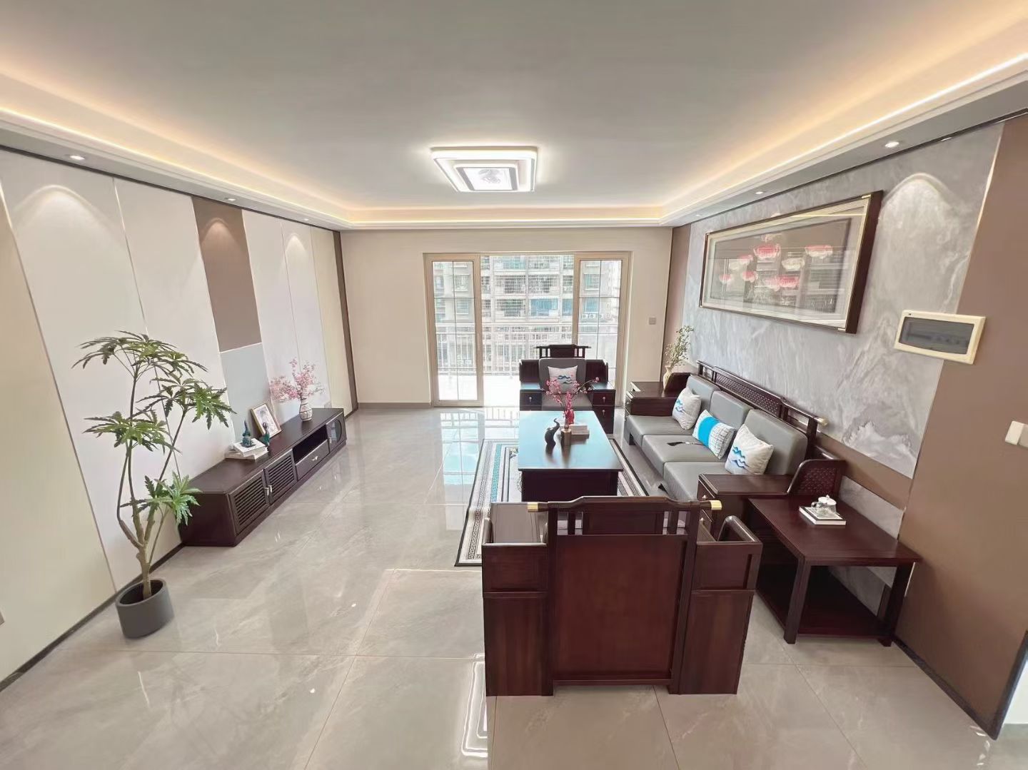 滨江新苑（一期A区）  3室2厅2卫    208.0万