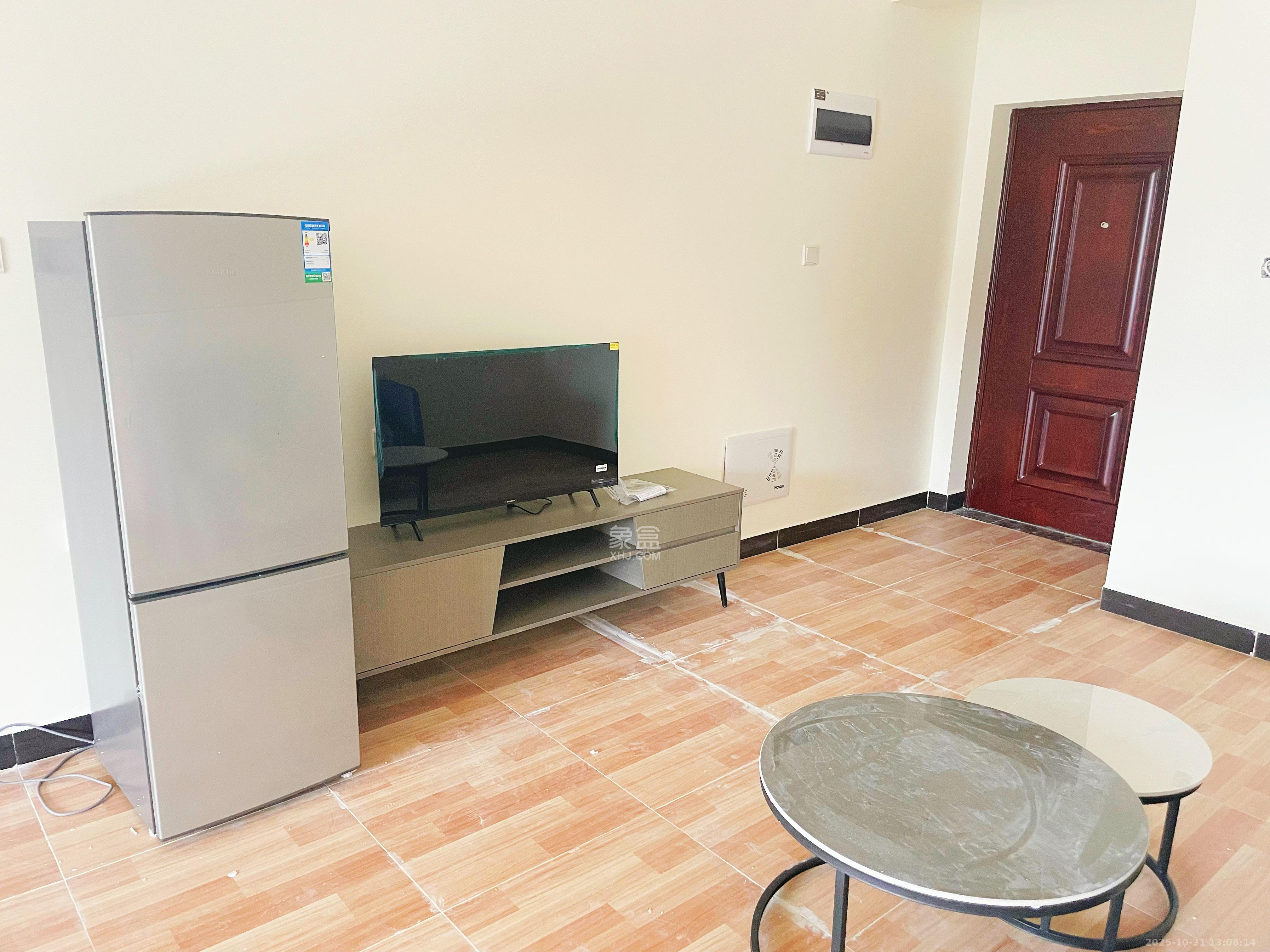 中煤和悦府  1室1厅1卫    1900.0元/月 中煤和悦府  1室1厅1卫    1900.0元/月室内图