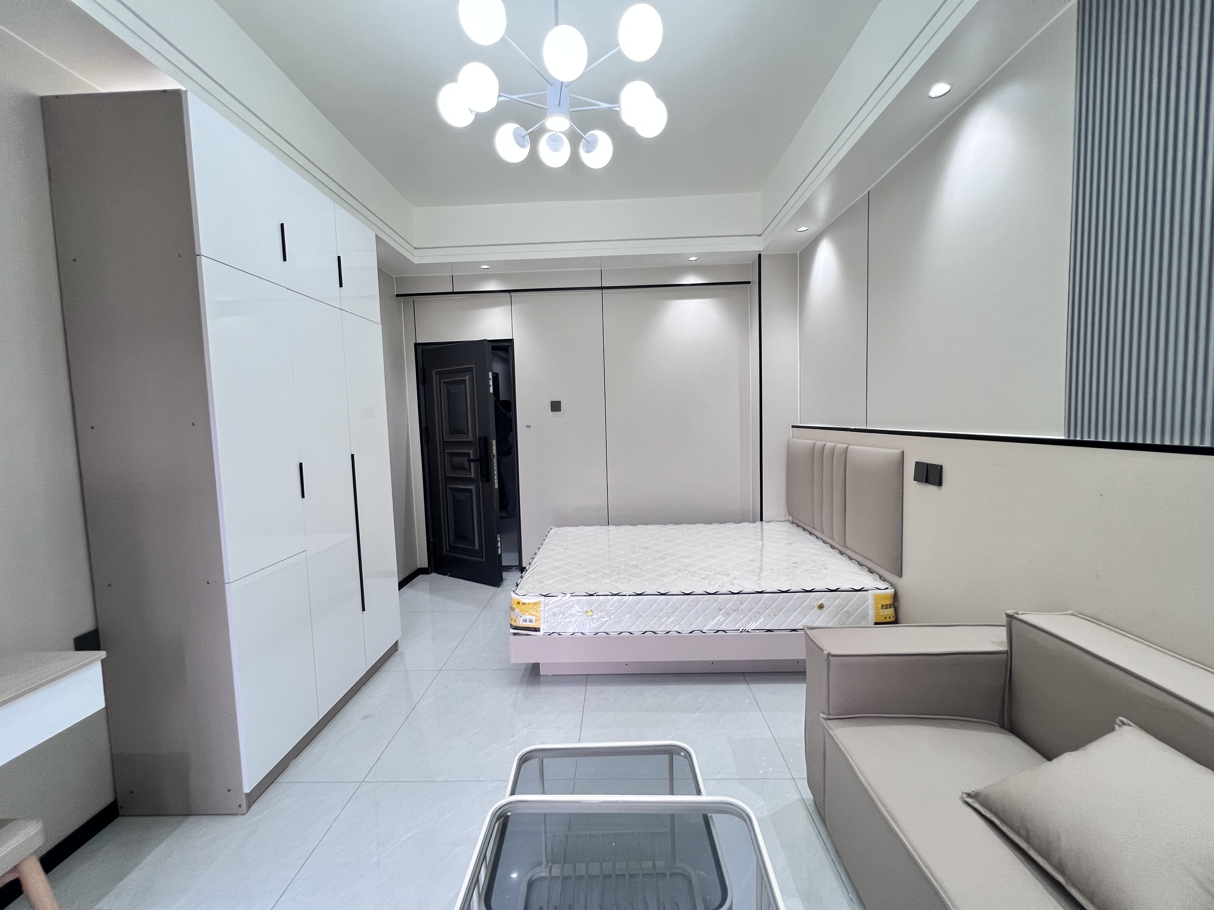 钟诚大厦 1室0厅0卫 1600.0元/月 钟诚大厦 1室0厅0卫 1600.0元/月室内图