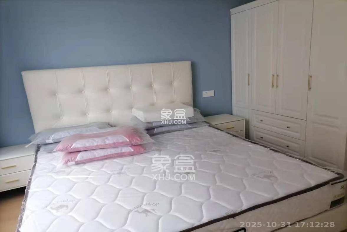 江山帝景雅典 3室2厅1卫 2100.0元/月 江山帝景雅典 3室2厅1卫 2100.0元/月室内图