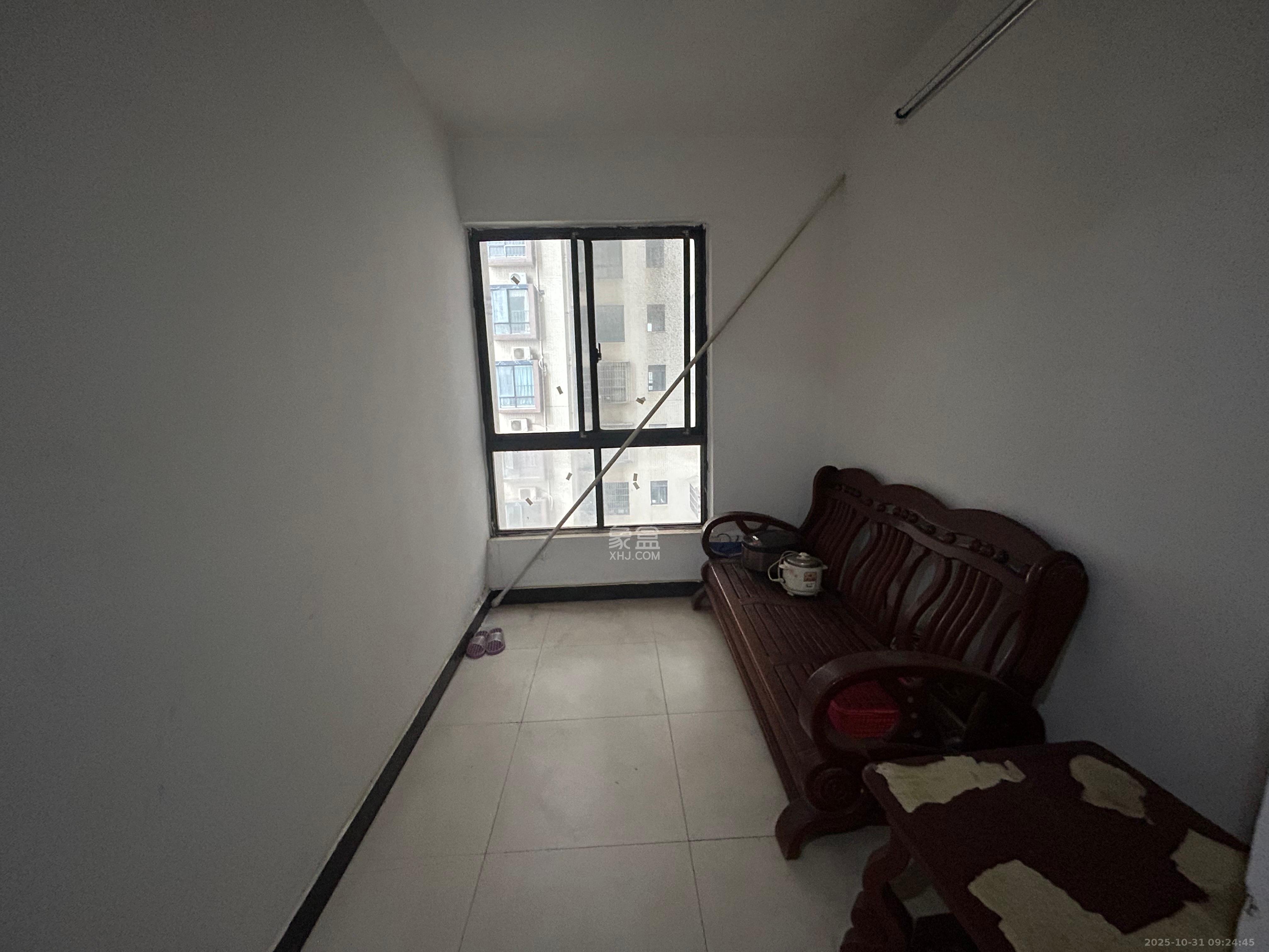 兰亭优壳（隽峰苑）  2室1厅1卫    2400.0元/月室内图