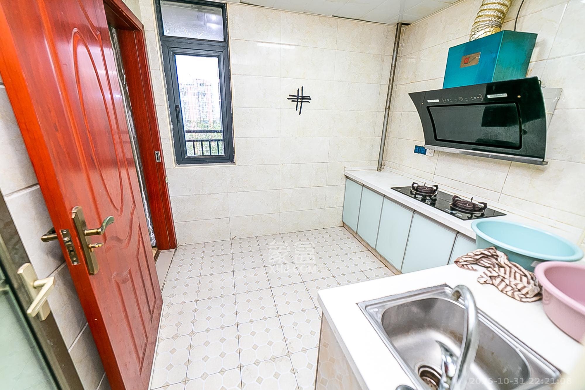 金域南外滩（望江佳园）  1室2厅3卫    266.0万其他