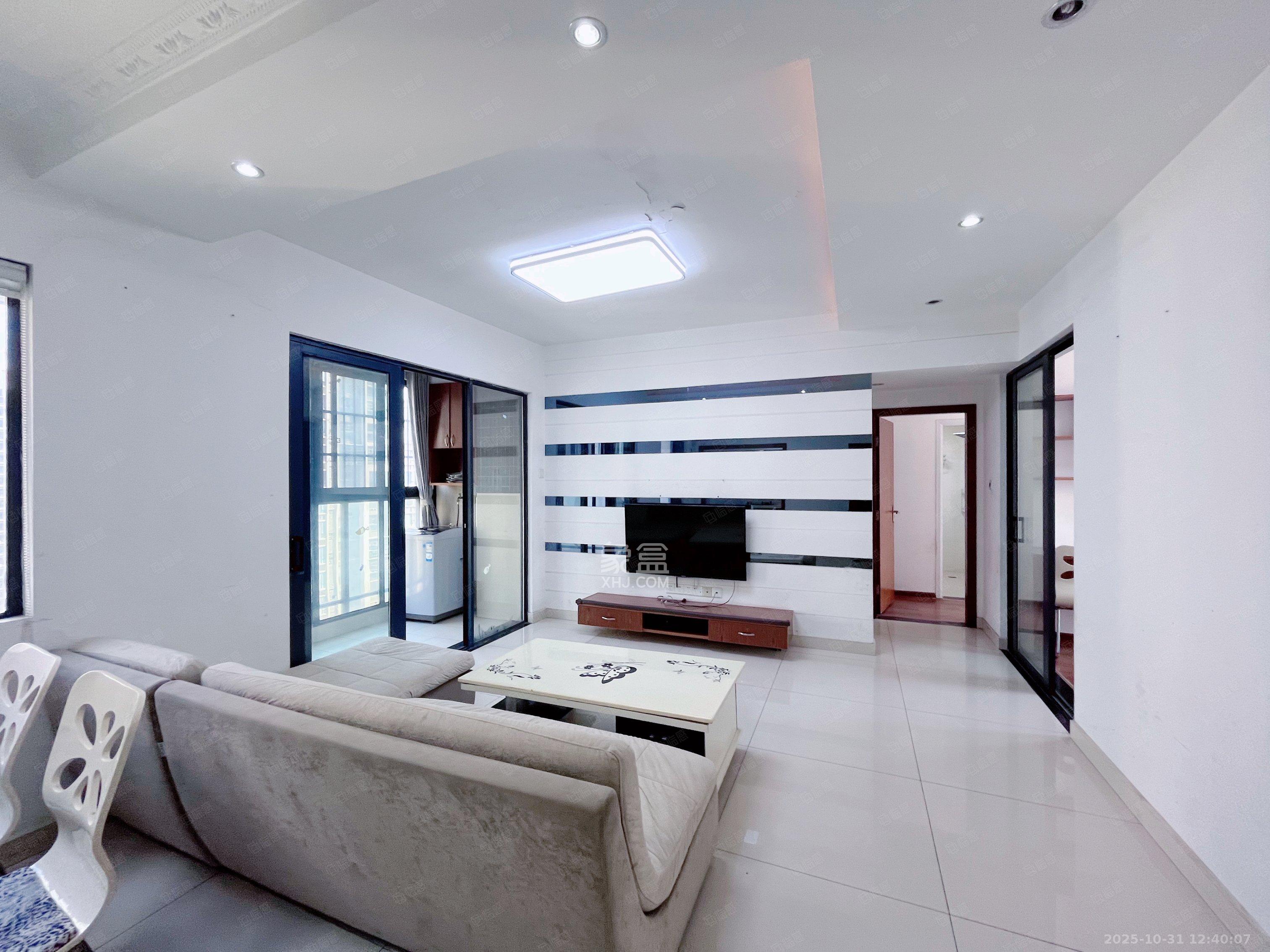 蓝山郡 3室2厅1卫 2000.0元/月 蓝山郡 3室2厅1卫 2000.0元/月室内图