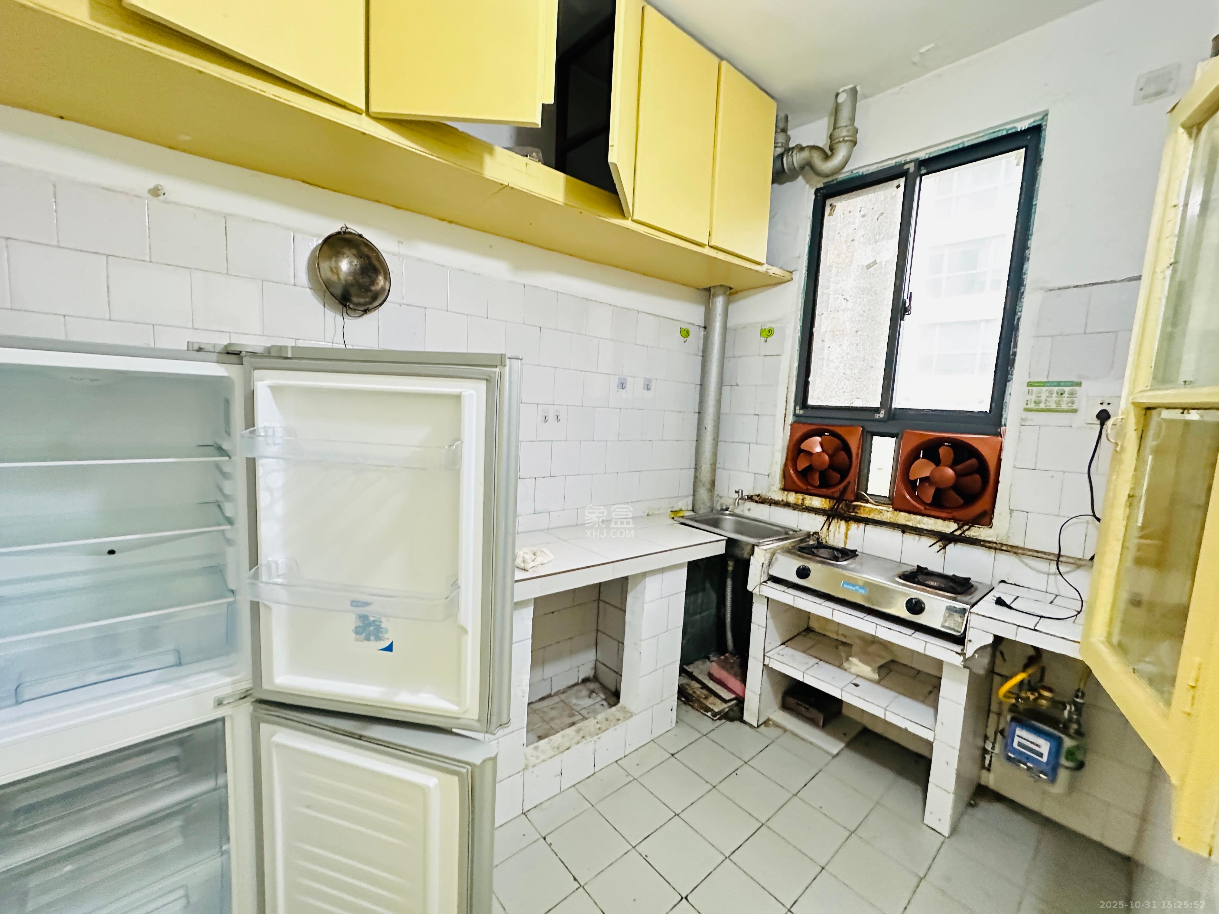 韭菜园  2室2厅1卫    1600.0元/月室内图