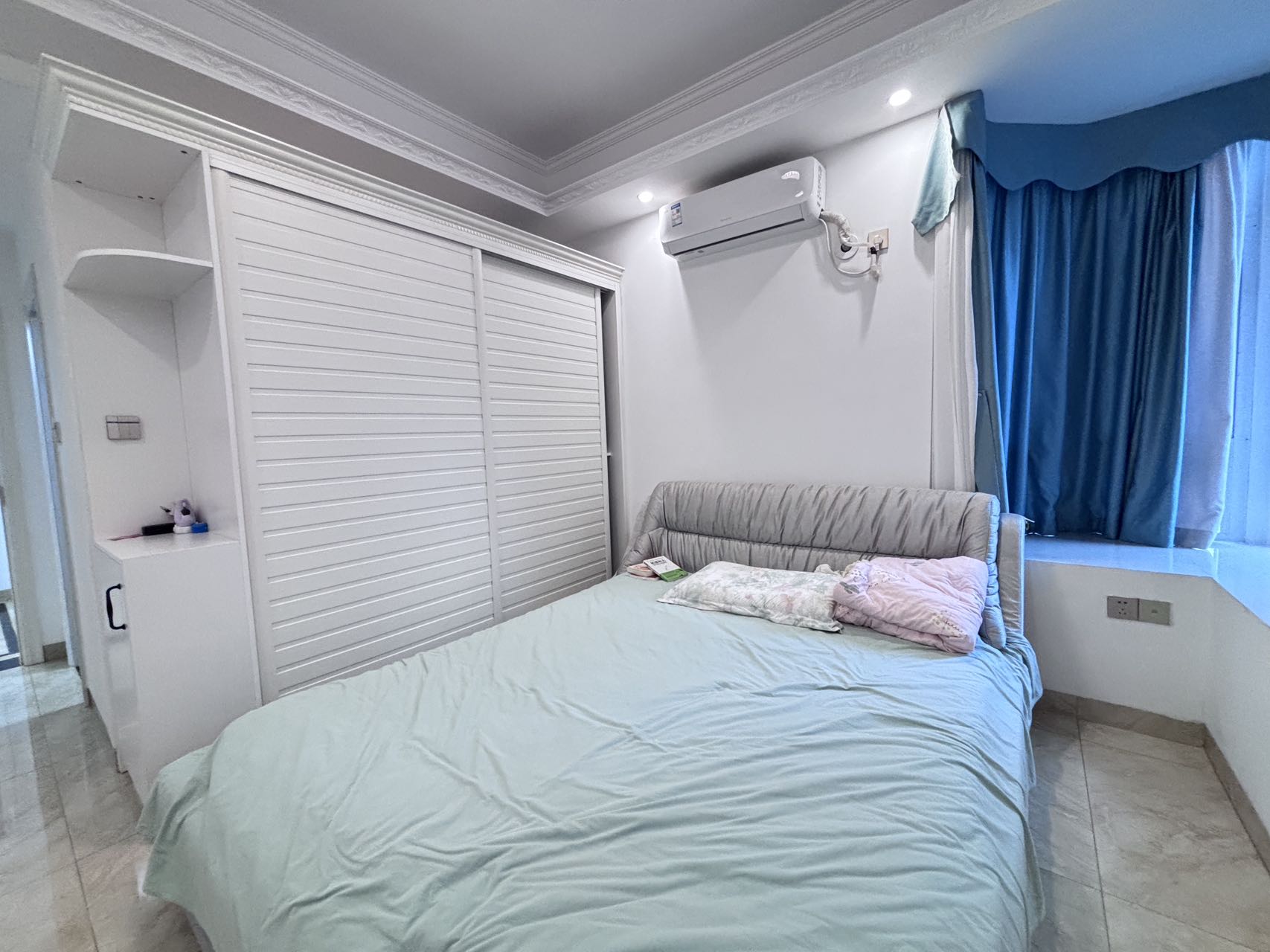 中弘西岸首府  3室2厅2卫    138.0万 中弘西岸首府  3室2厅2卫    138.0万室内图