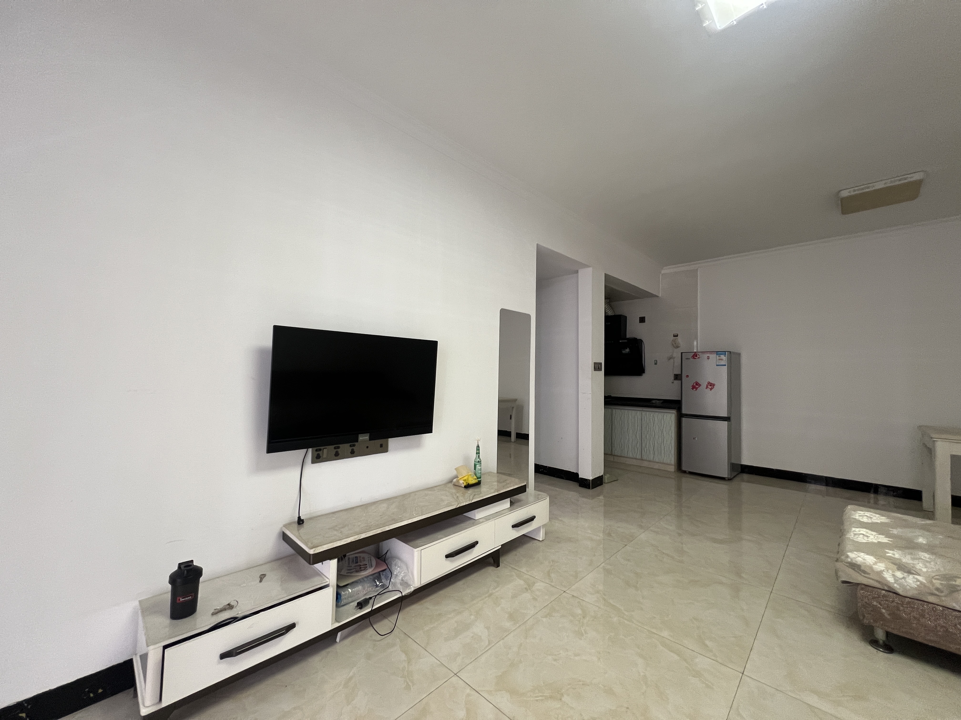 禧诚雁巢  1室0厅0卫    1500.0元/月室内图