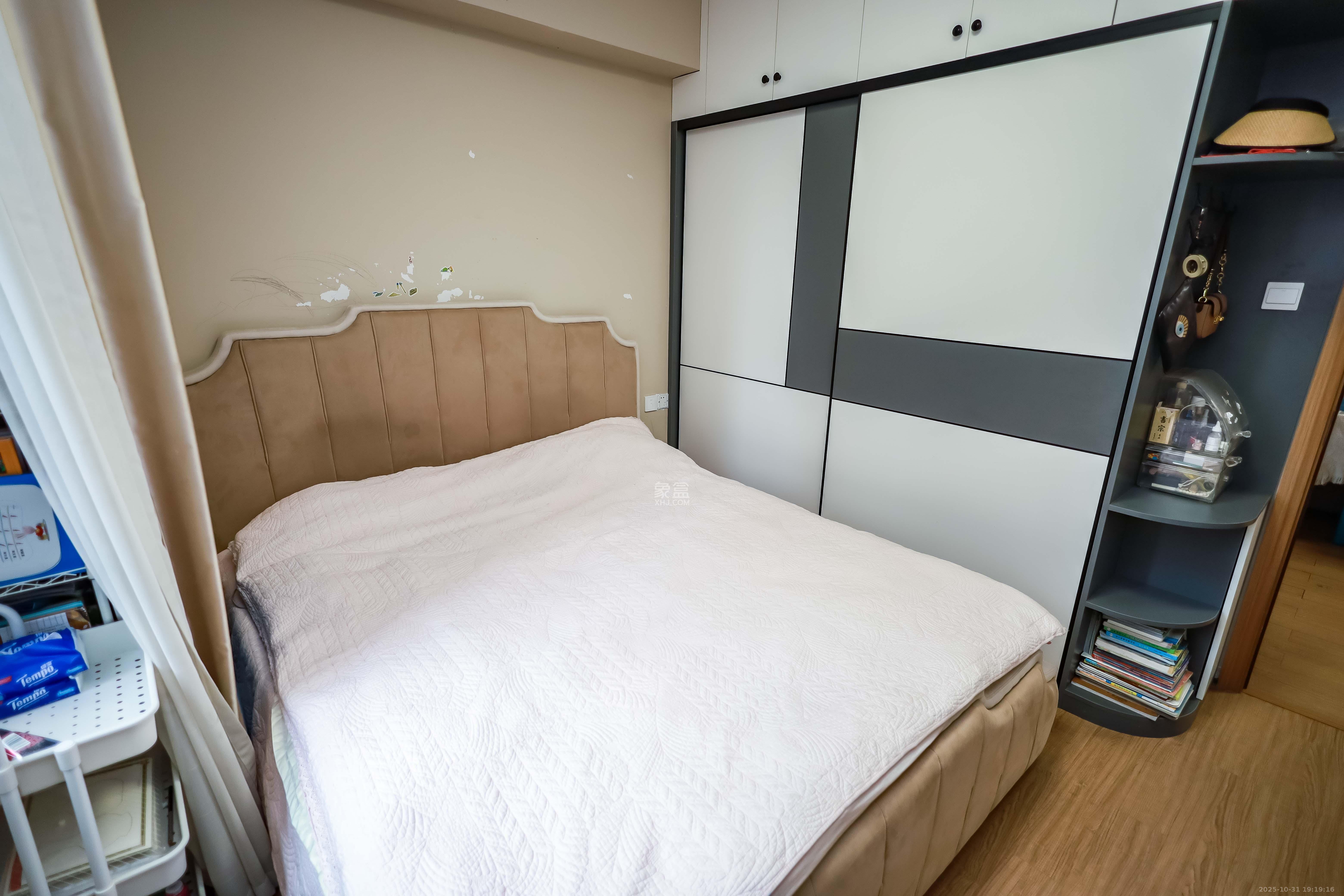 麓谷小镇  3室2厅1卫    58.8万卧室