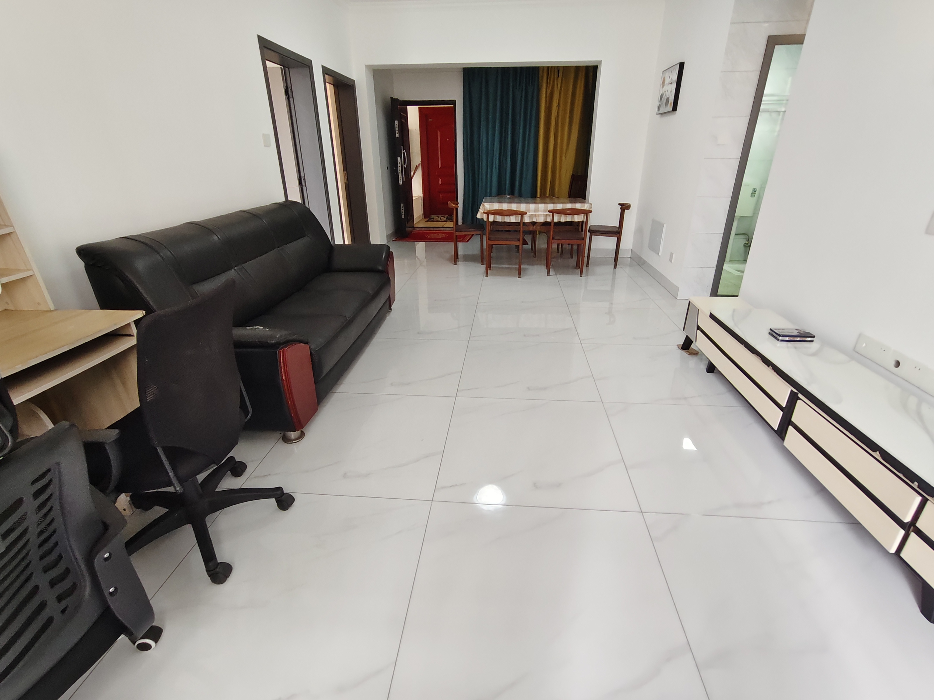 新大洲教师住宅小区  2室2厅1卫    1800.0元/月室内图